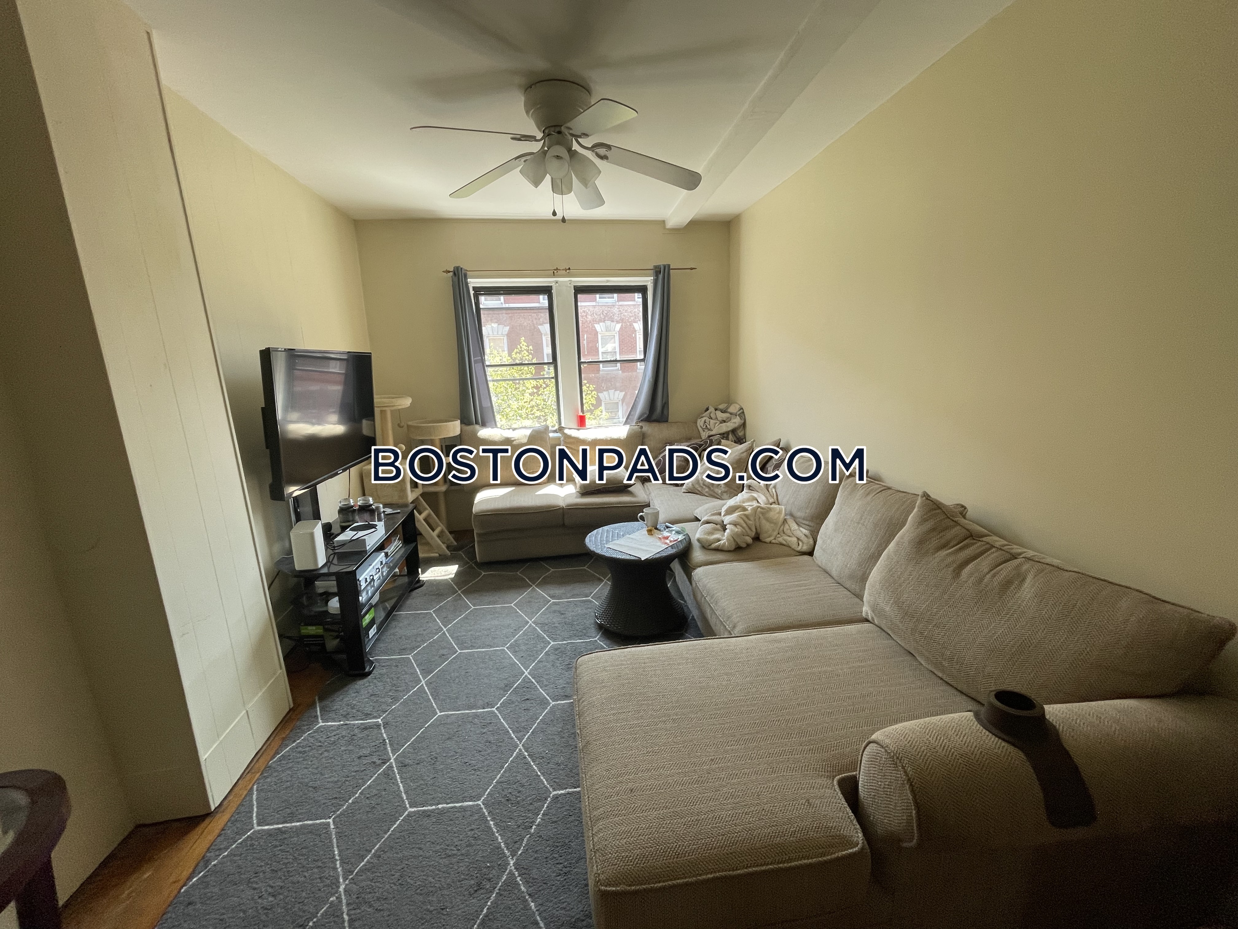 416 Hanover St, North End