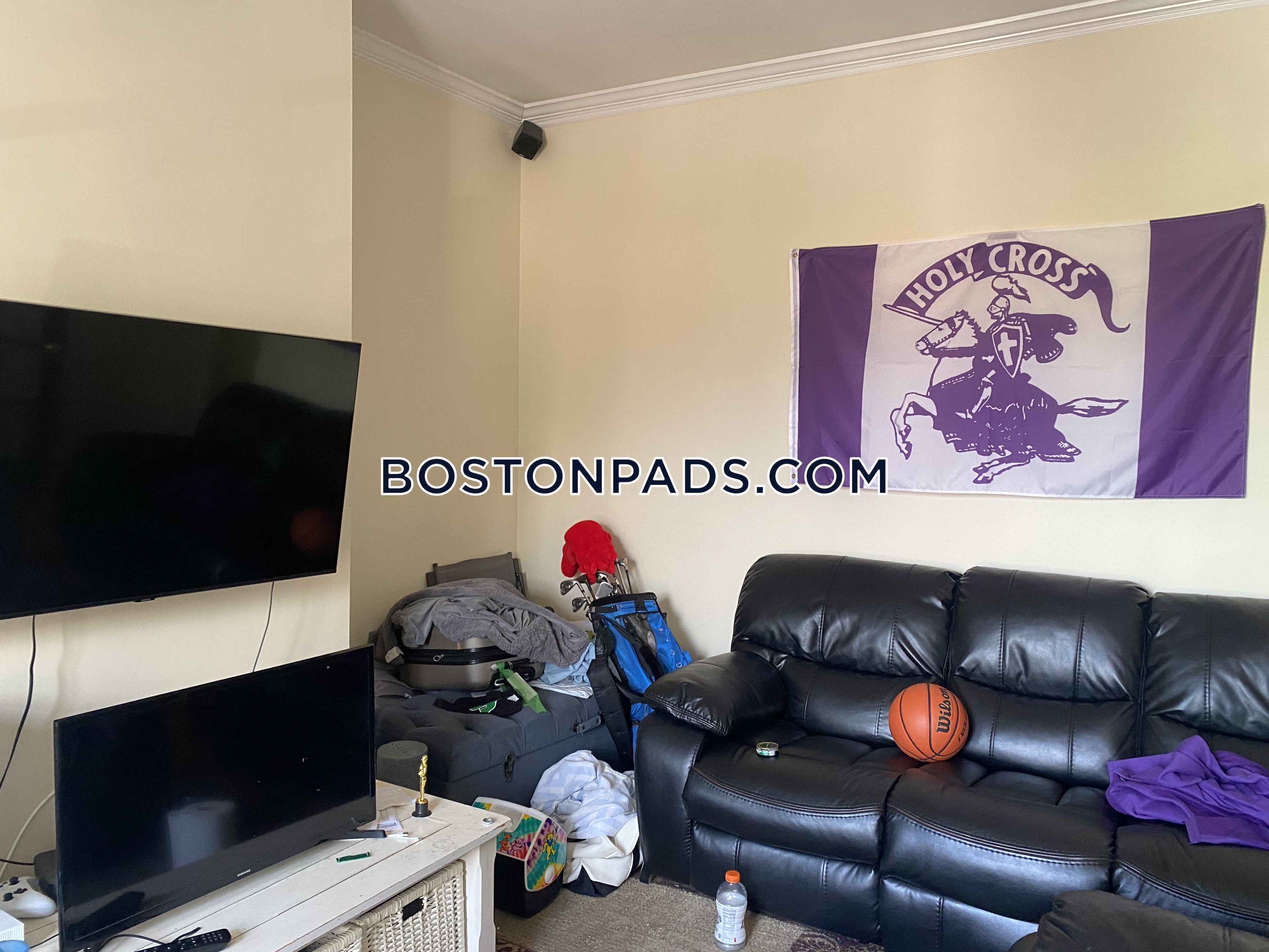 595 4th St, South Boston