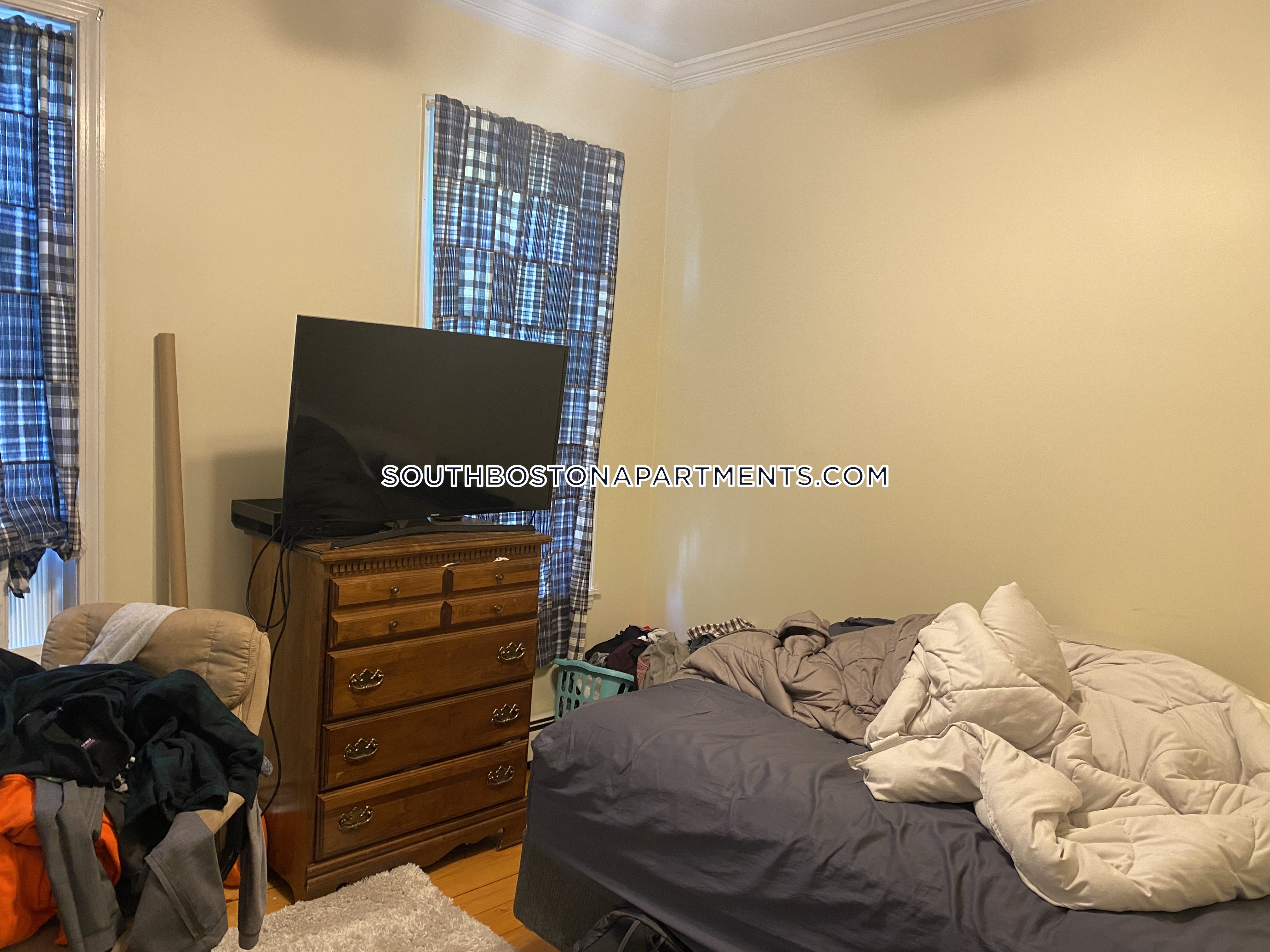 595 4th St, South Boston