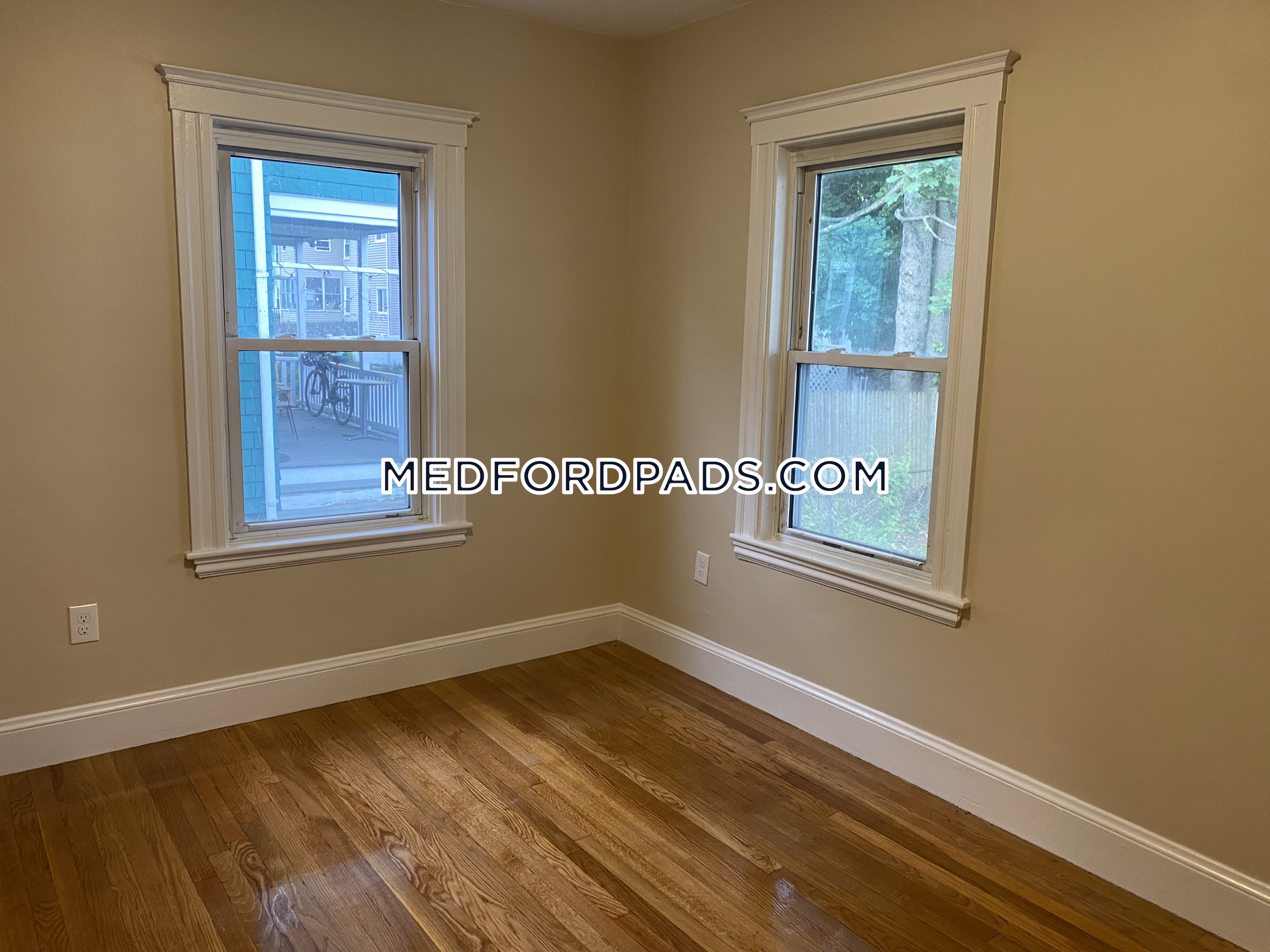 72 Frederick Ave, Tufts University