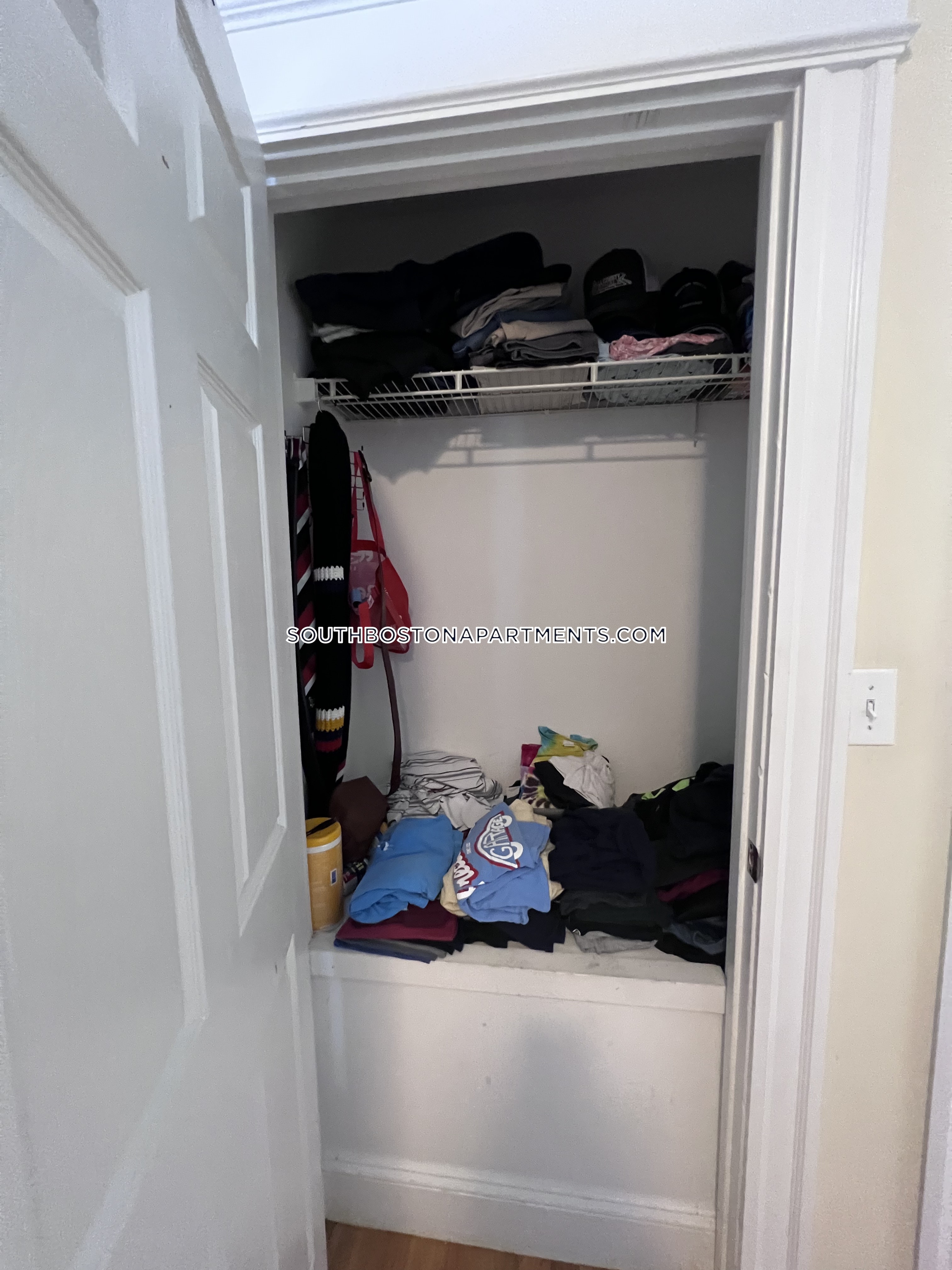 132 8th St, South Boston