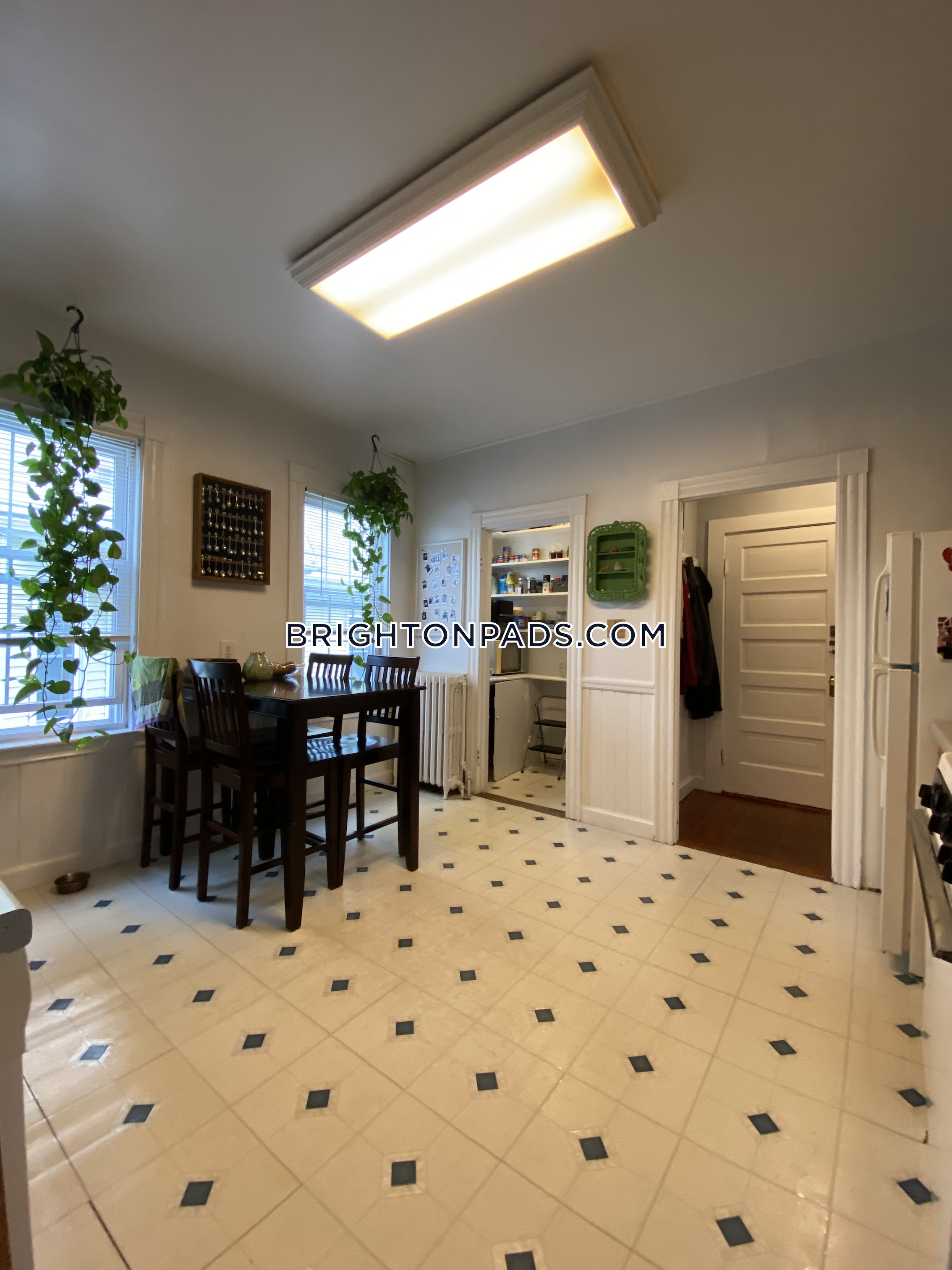 78 Brooks St, Brighton