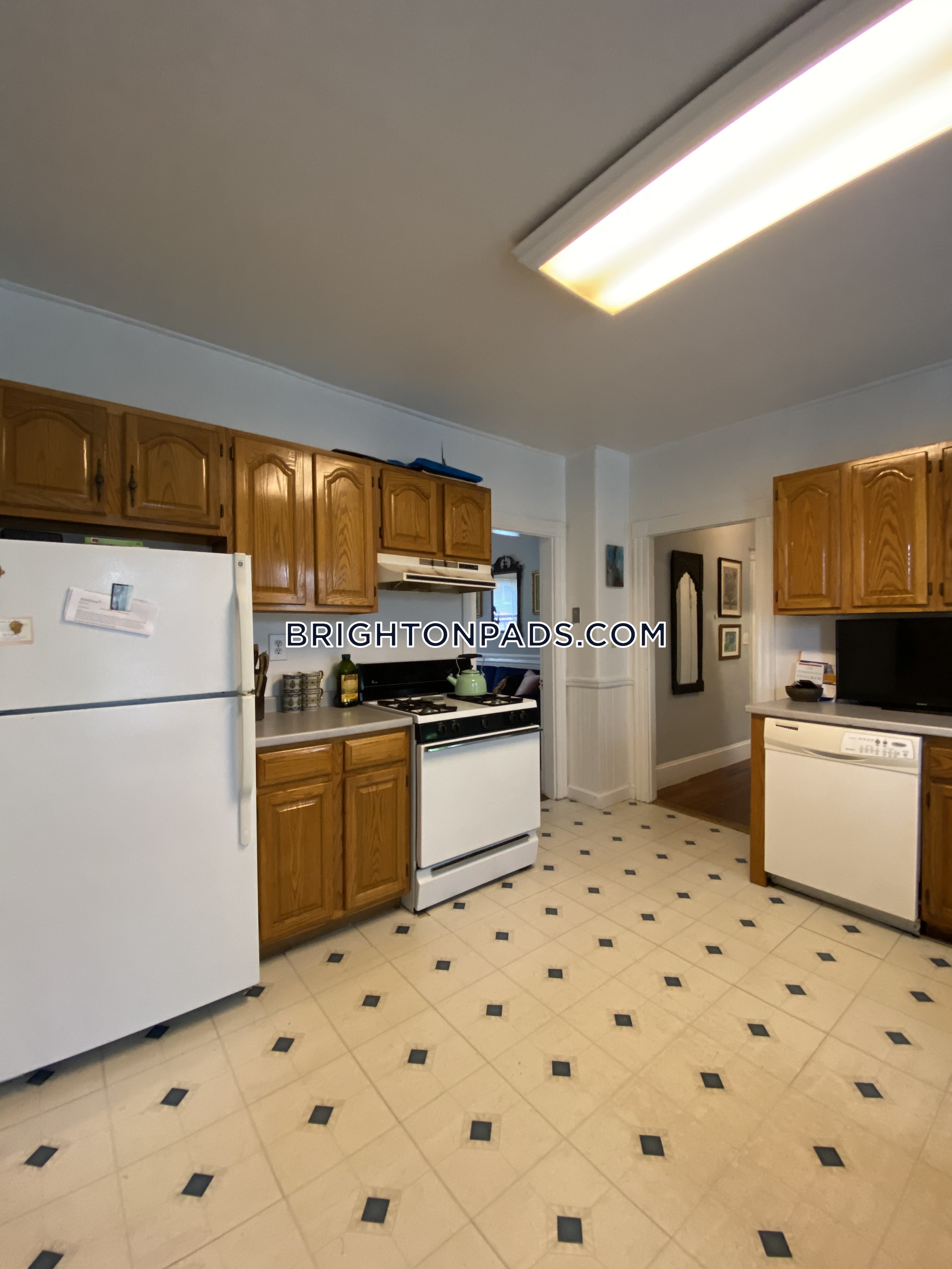 78 Brooks St, Brighton