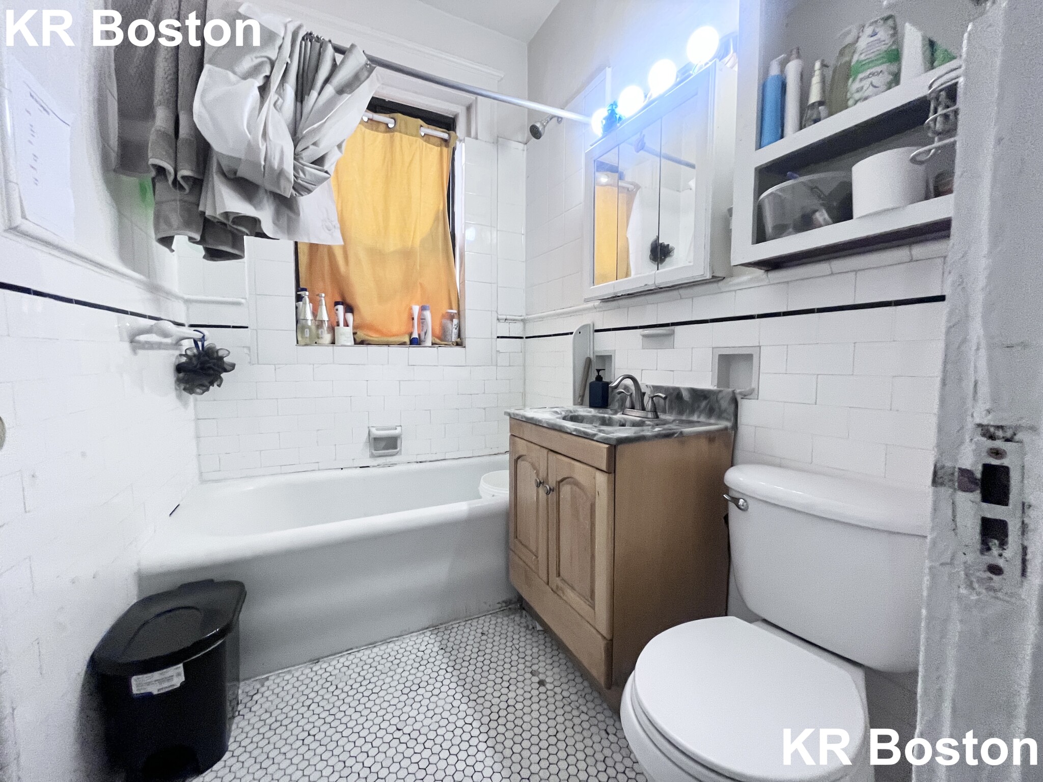 1657 Commonwealth Ave, Brighton