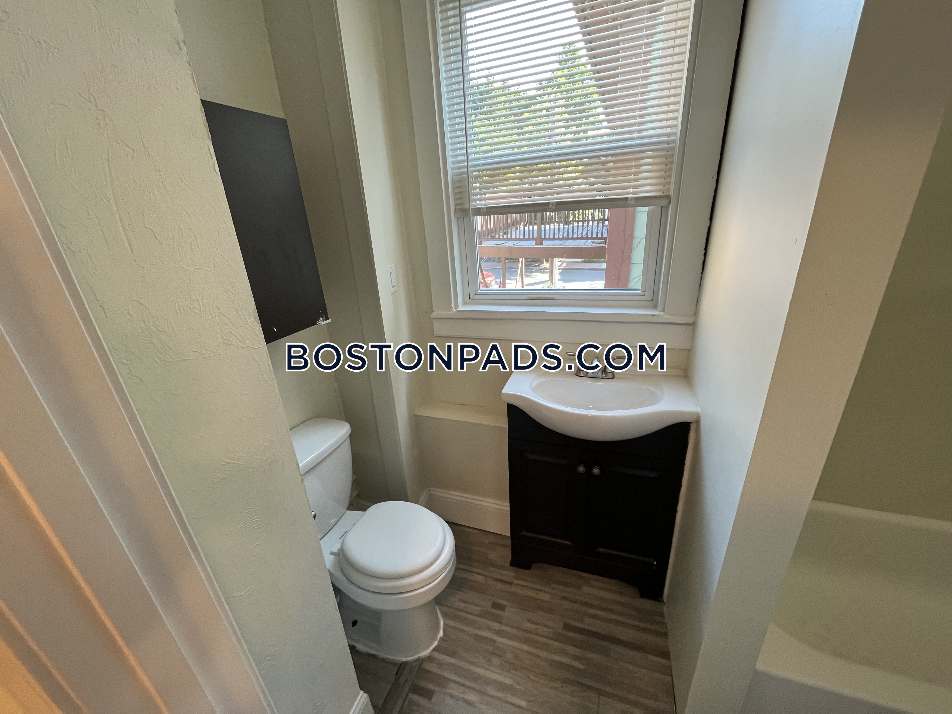 100 River St, Cambridgeport