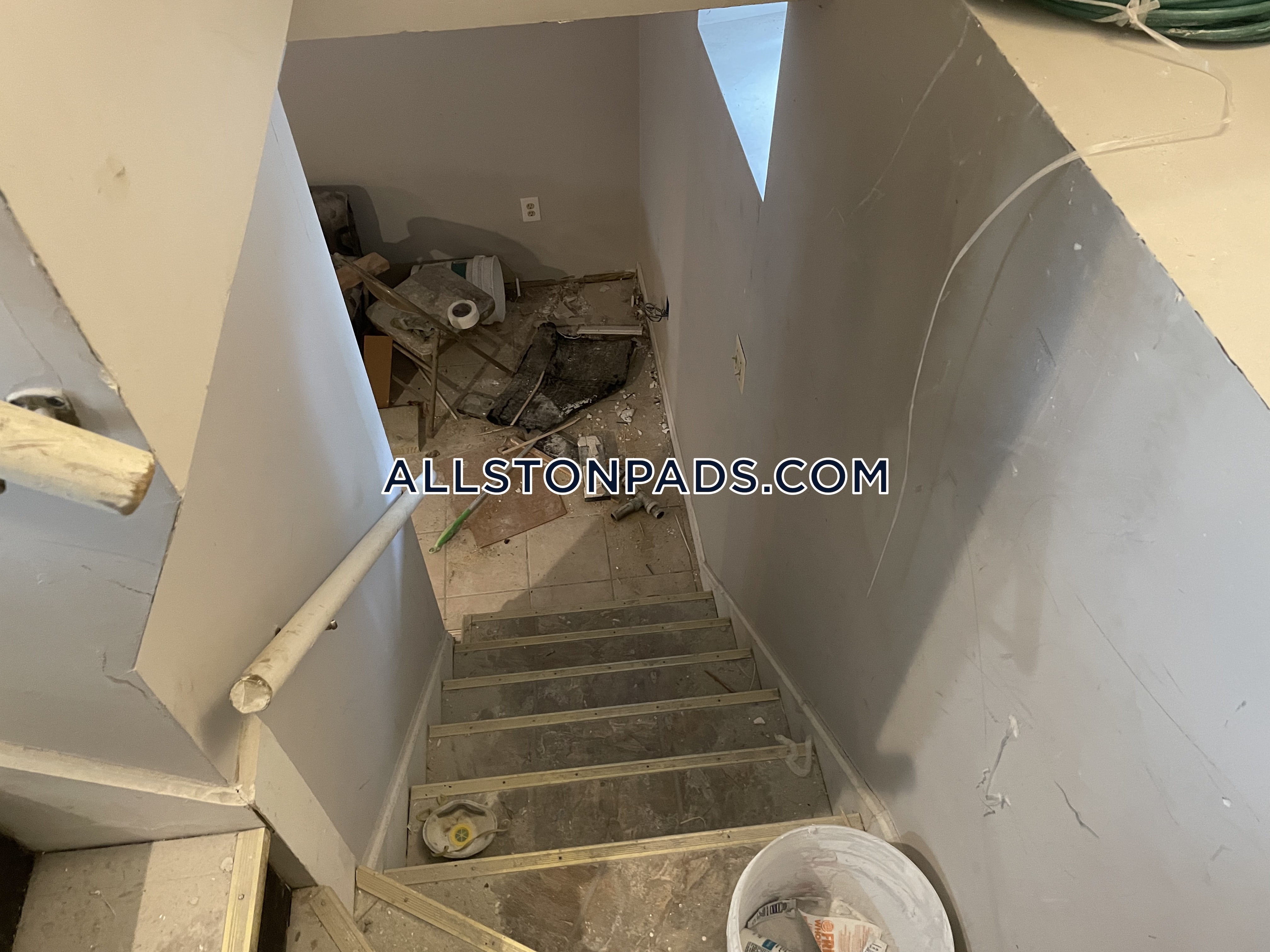 66 Quint Ave, Allston