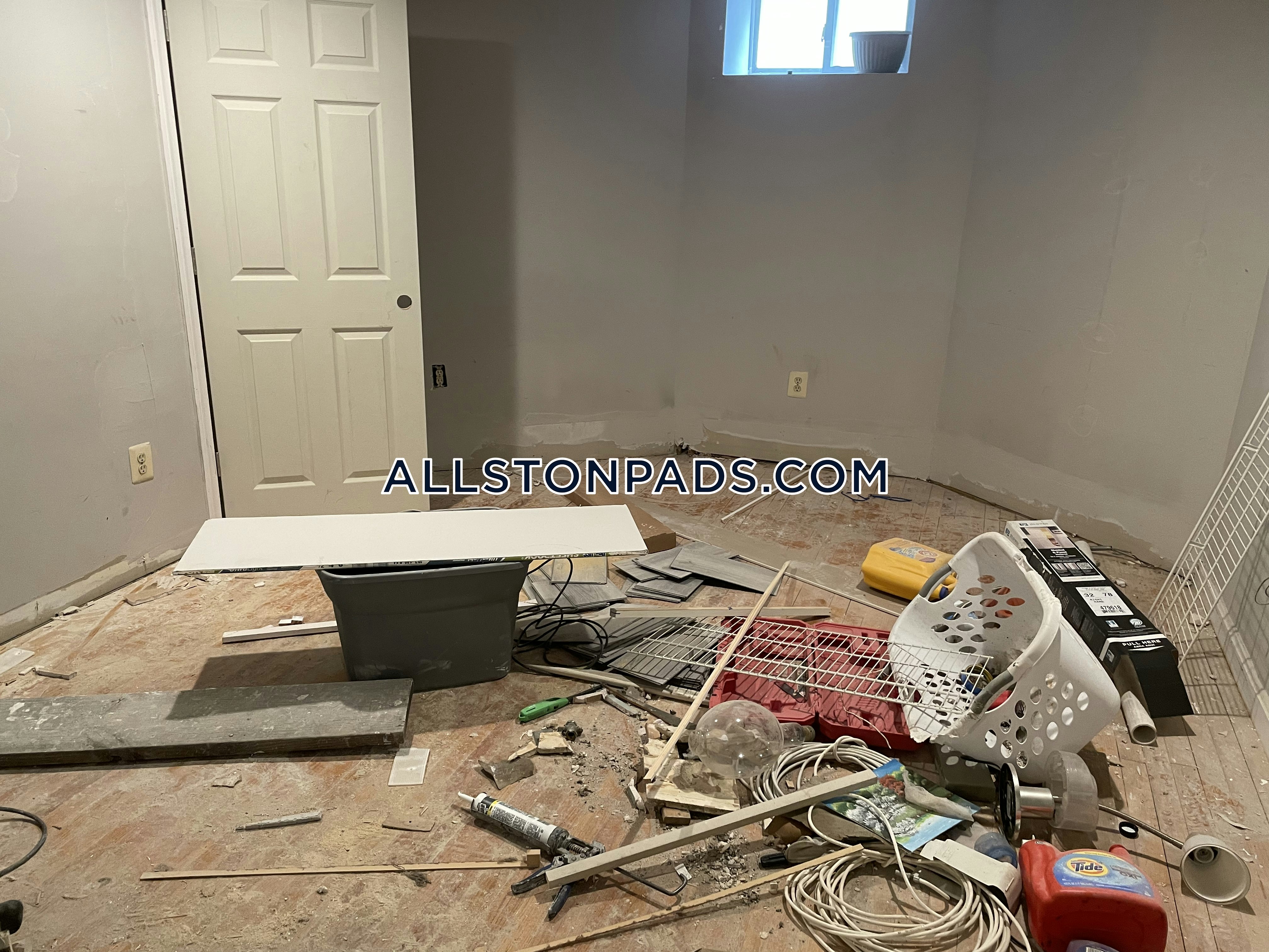 66 Quint Ave, Allston