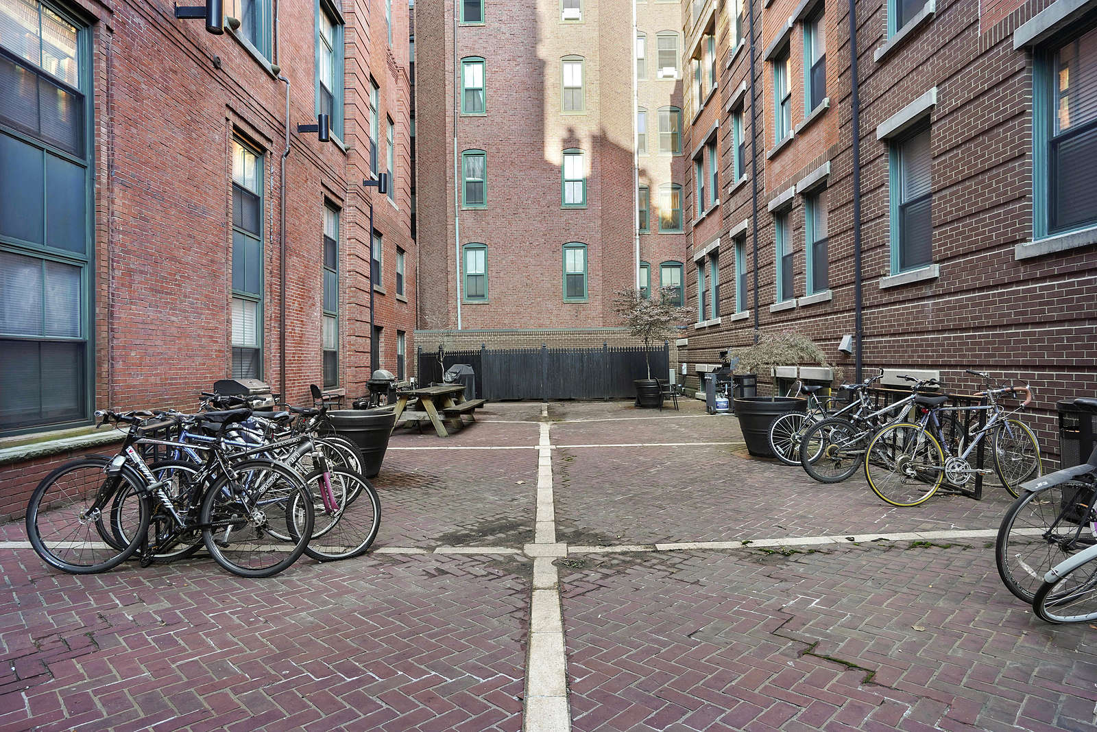 1661 Washington St, South End