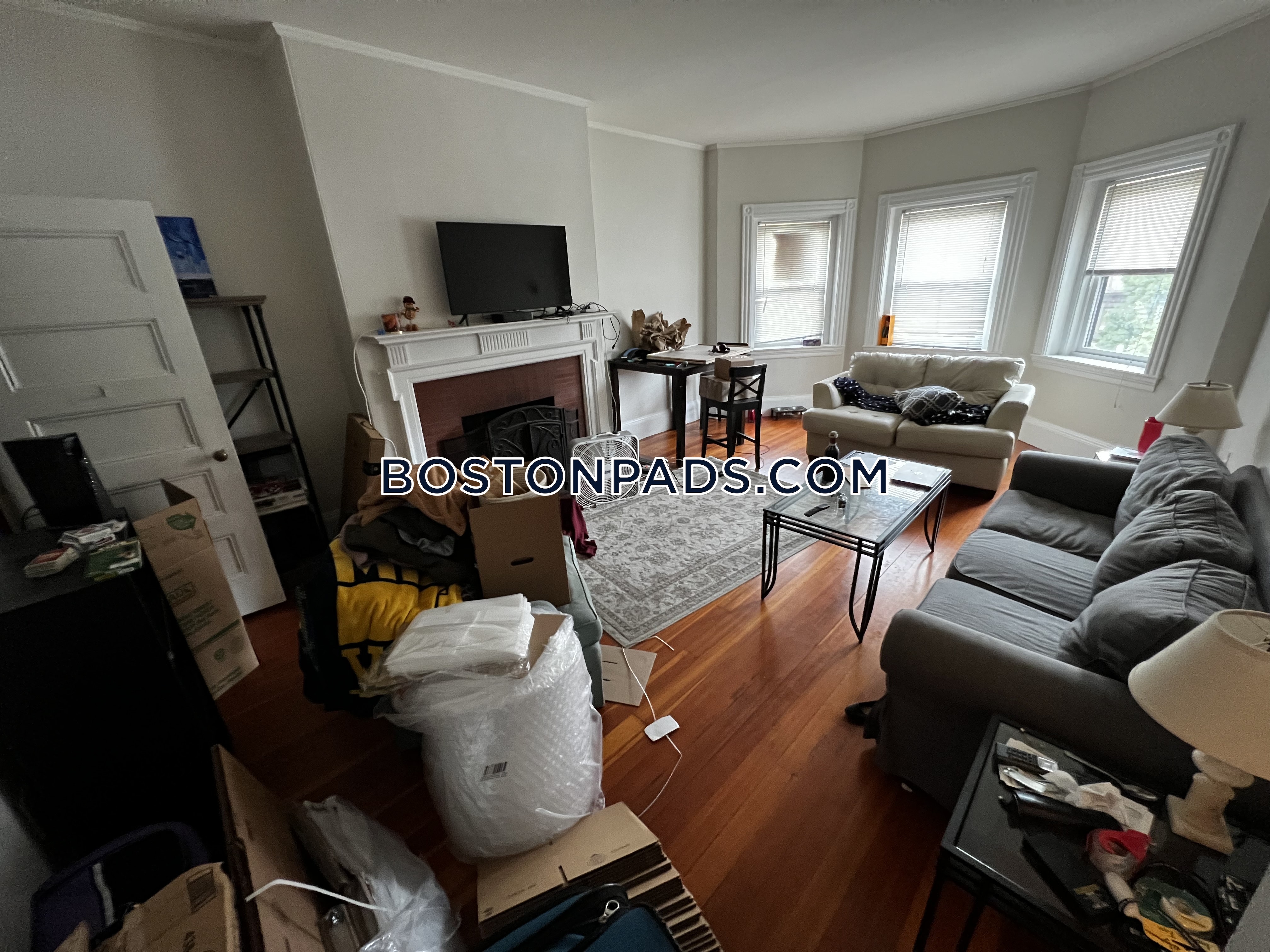 917 Beacon St, Fenway