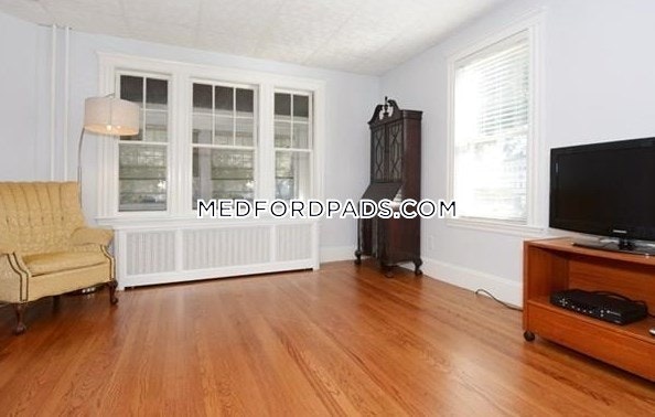 35 Saint Clements Rd, Tufts University