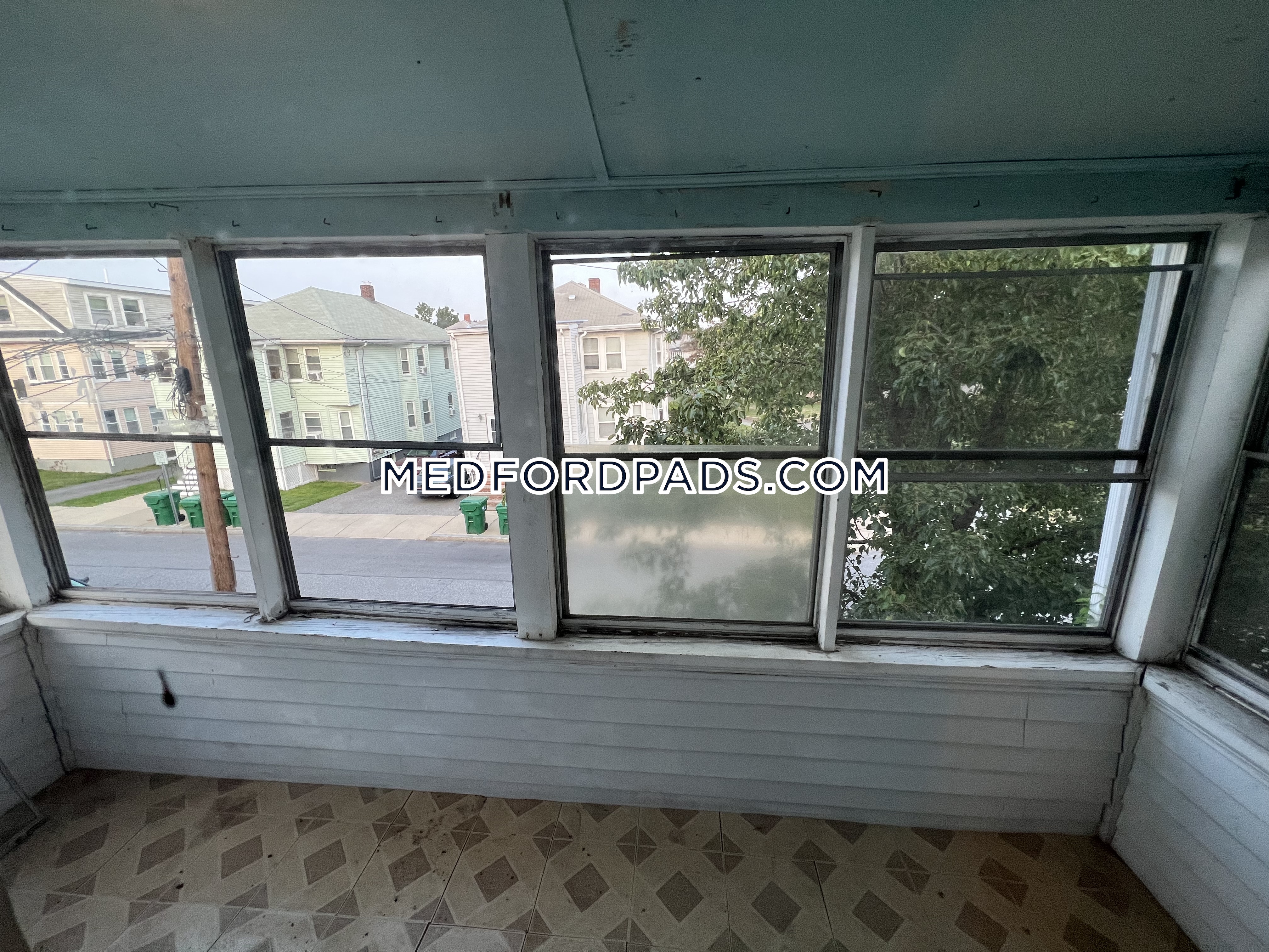 21 Renfrew St, Tufts University