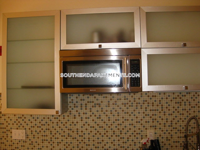 482 Columbus Ave, South End