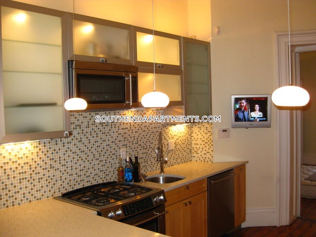 482 Columbus Ave, South End