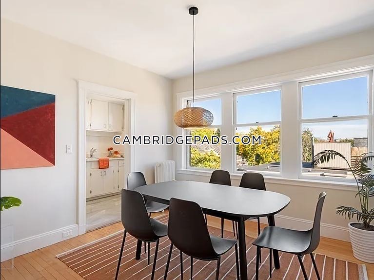 10 Dana St, Harvard Square