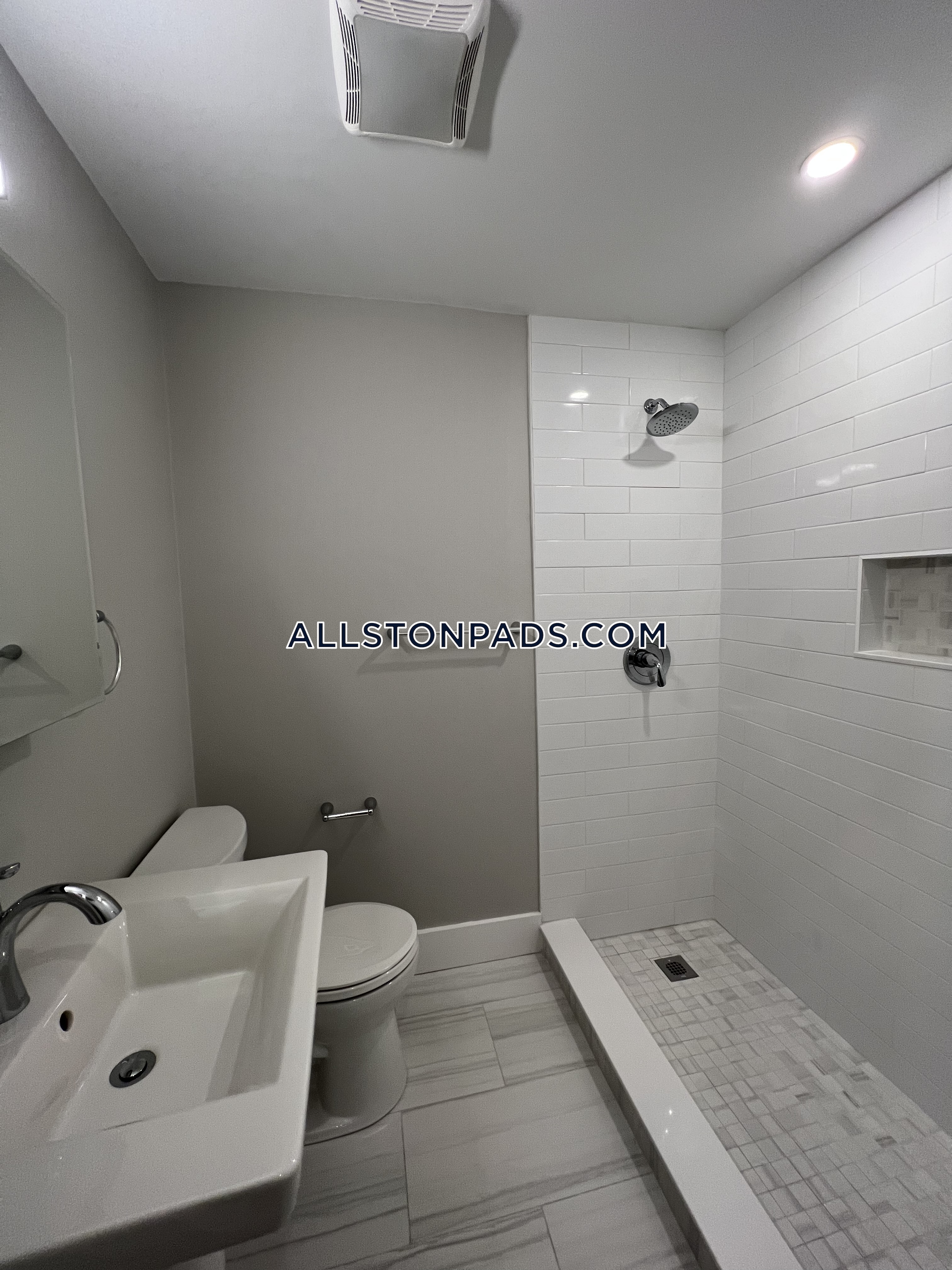 1284 Commonwealth Ave, Allston