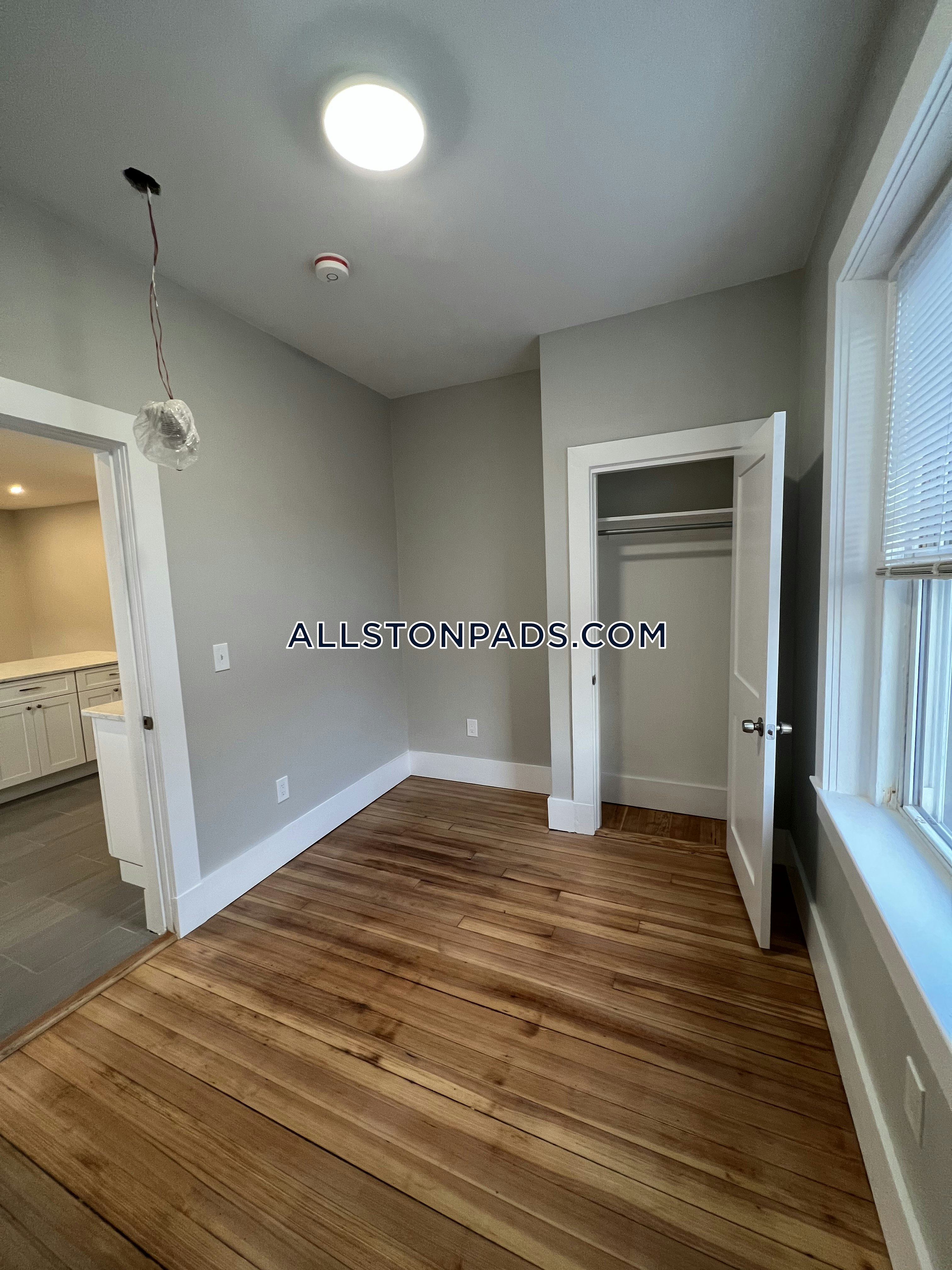 1284 Commonwealth Ave, Allston