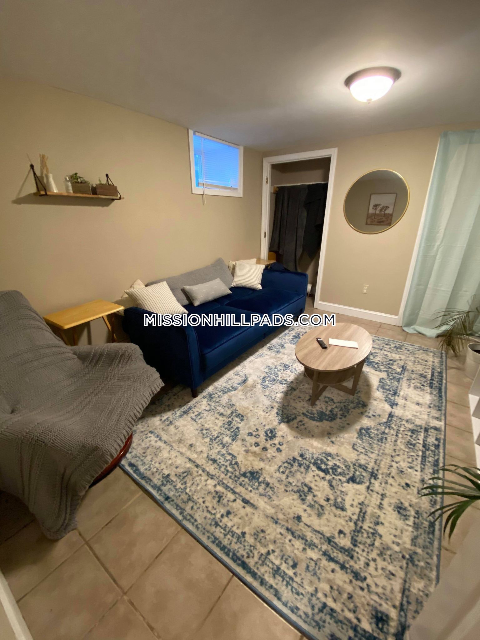 6 Sunset, Mission Hill