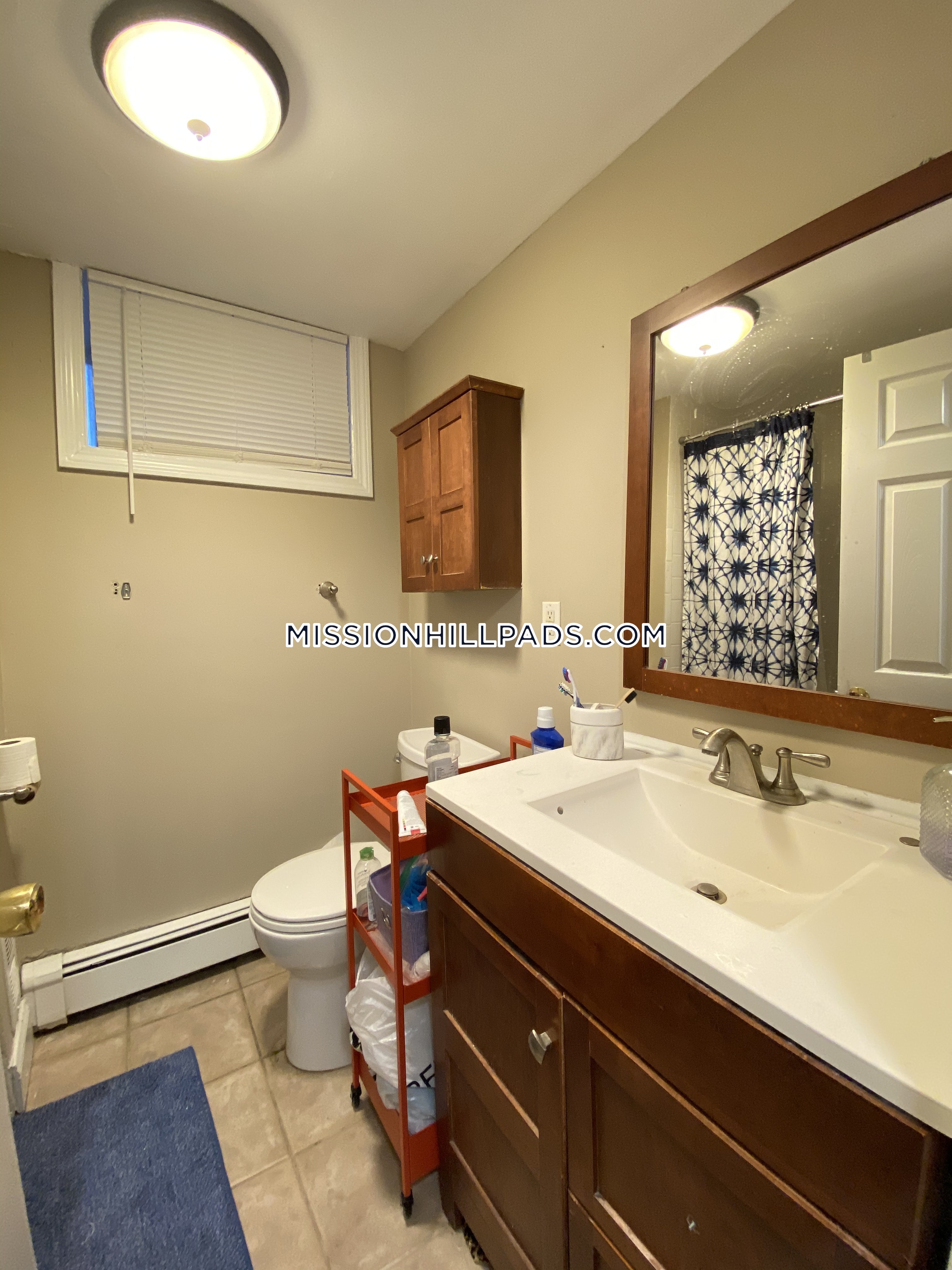 6 Sunset, Mission Hill