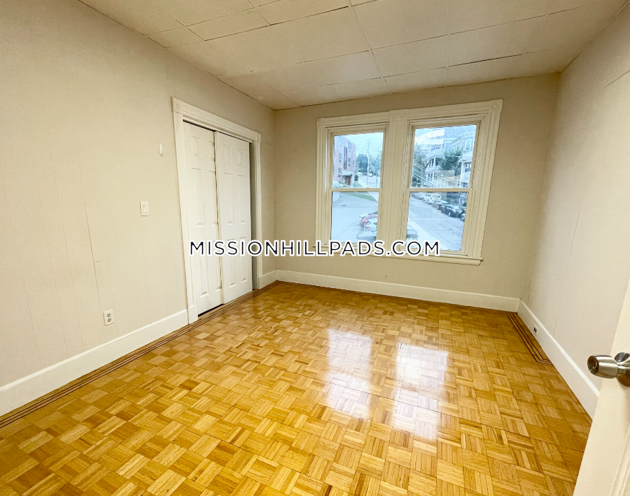 22 Parker Hill Ave, Mission Hill