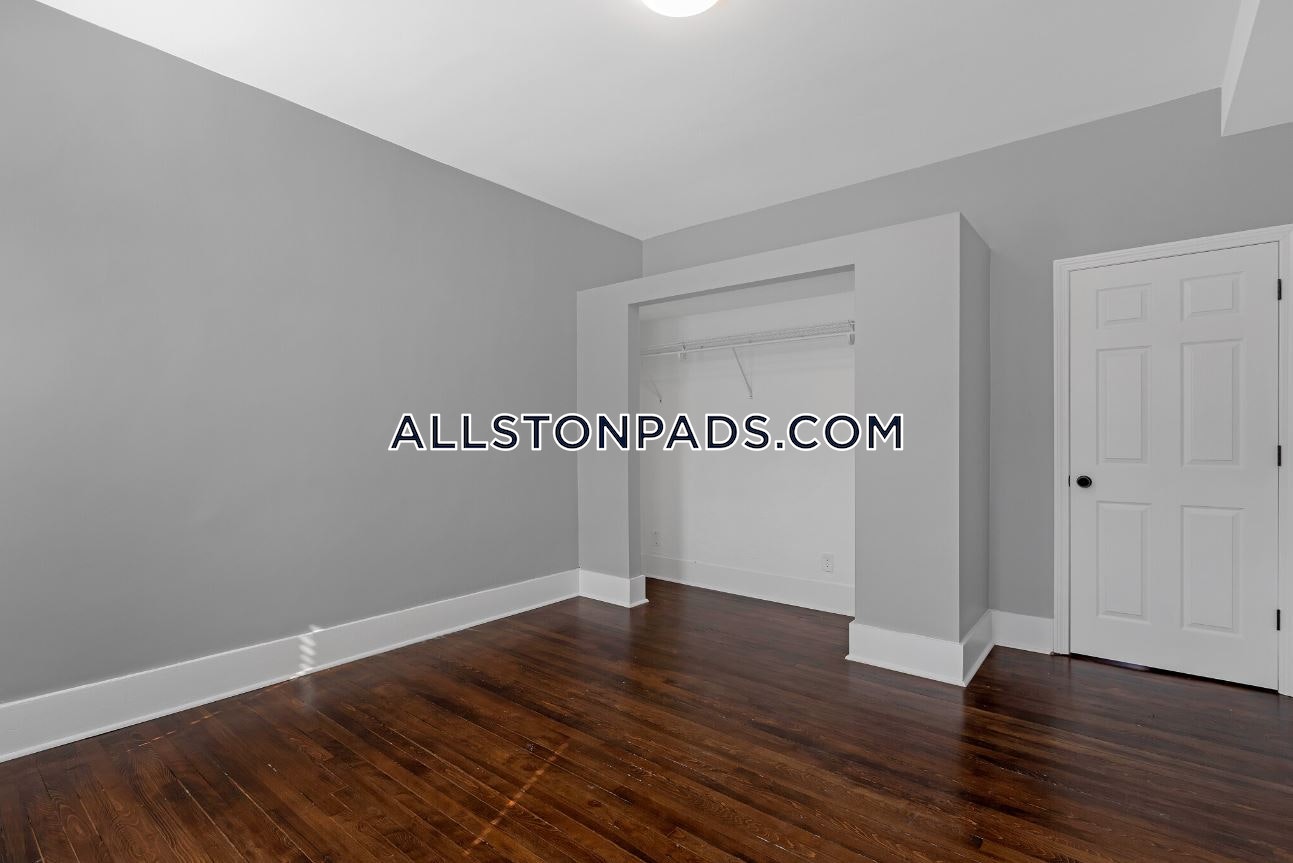 43 Glenville Ave, Allston