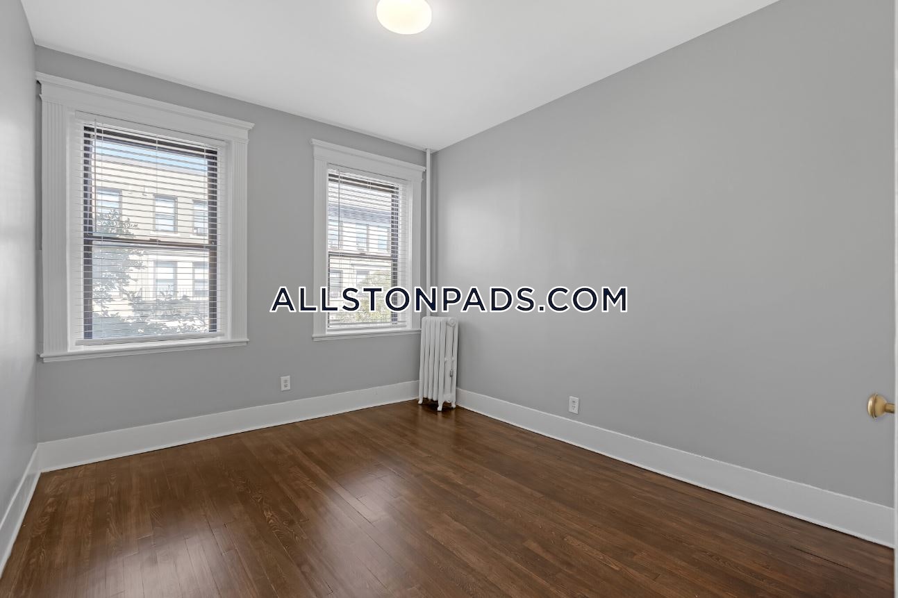 43 Glenville Ave, Allston