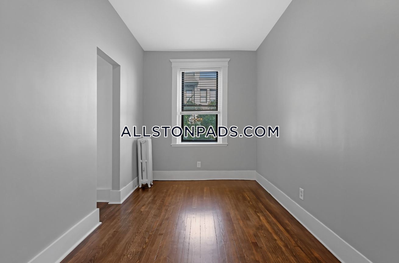 43 Glenville Ave, Allston