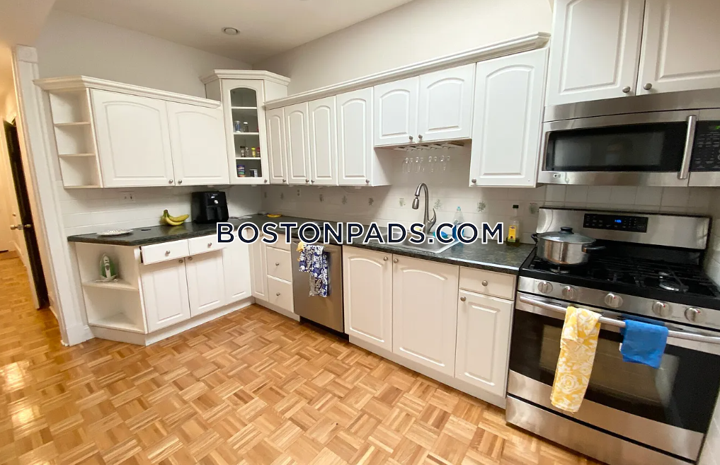 108 Buttonwood St, Dorchester