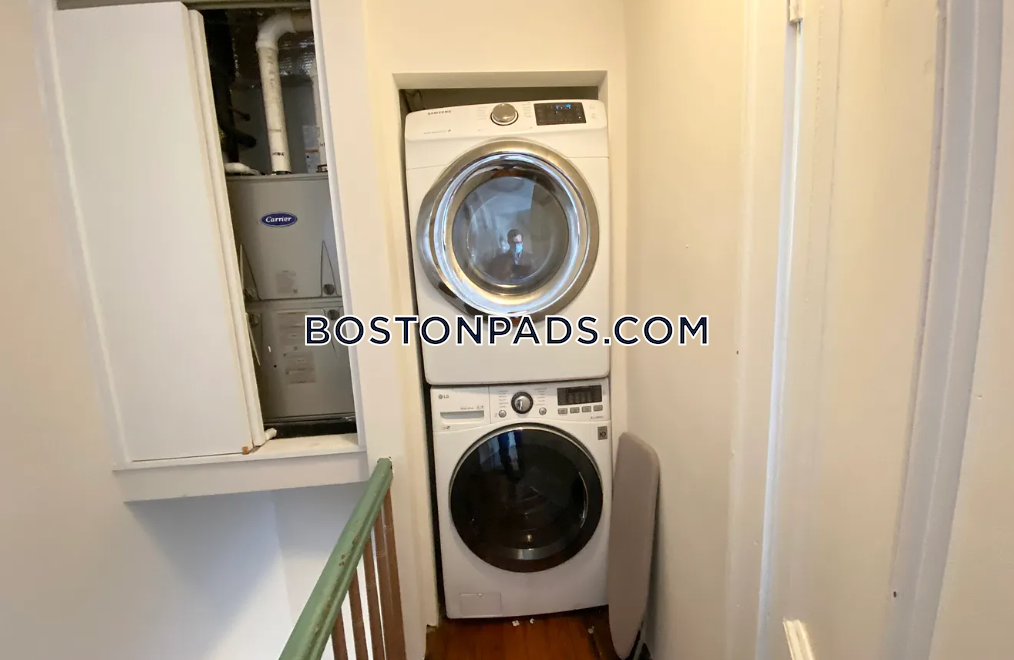 108 Buttonwood St, Dorchester