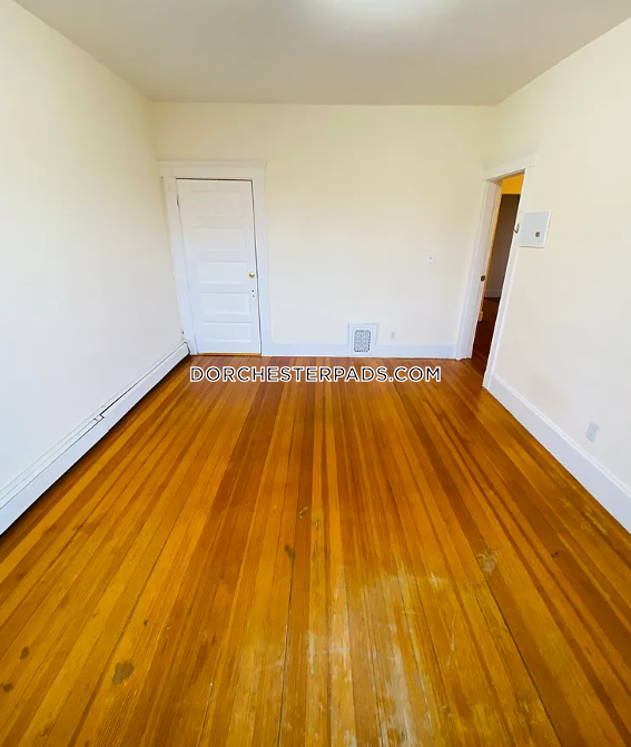 7 Hesston Ter, Dorchester