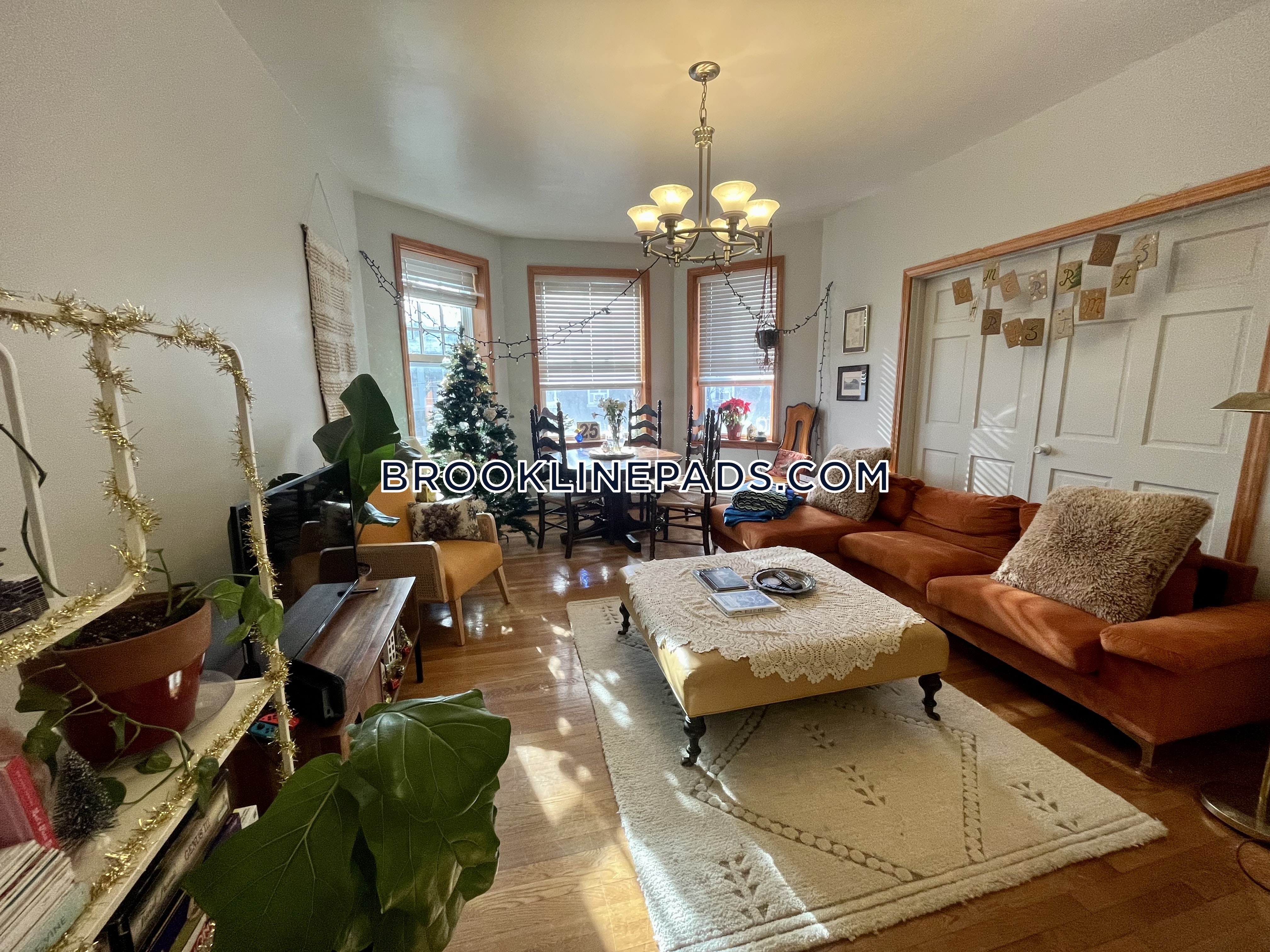 25 Gibbs St, Coolidge Corner