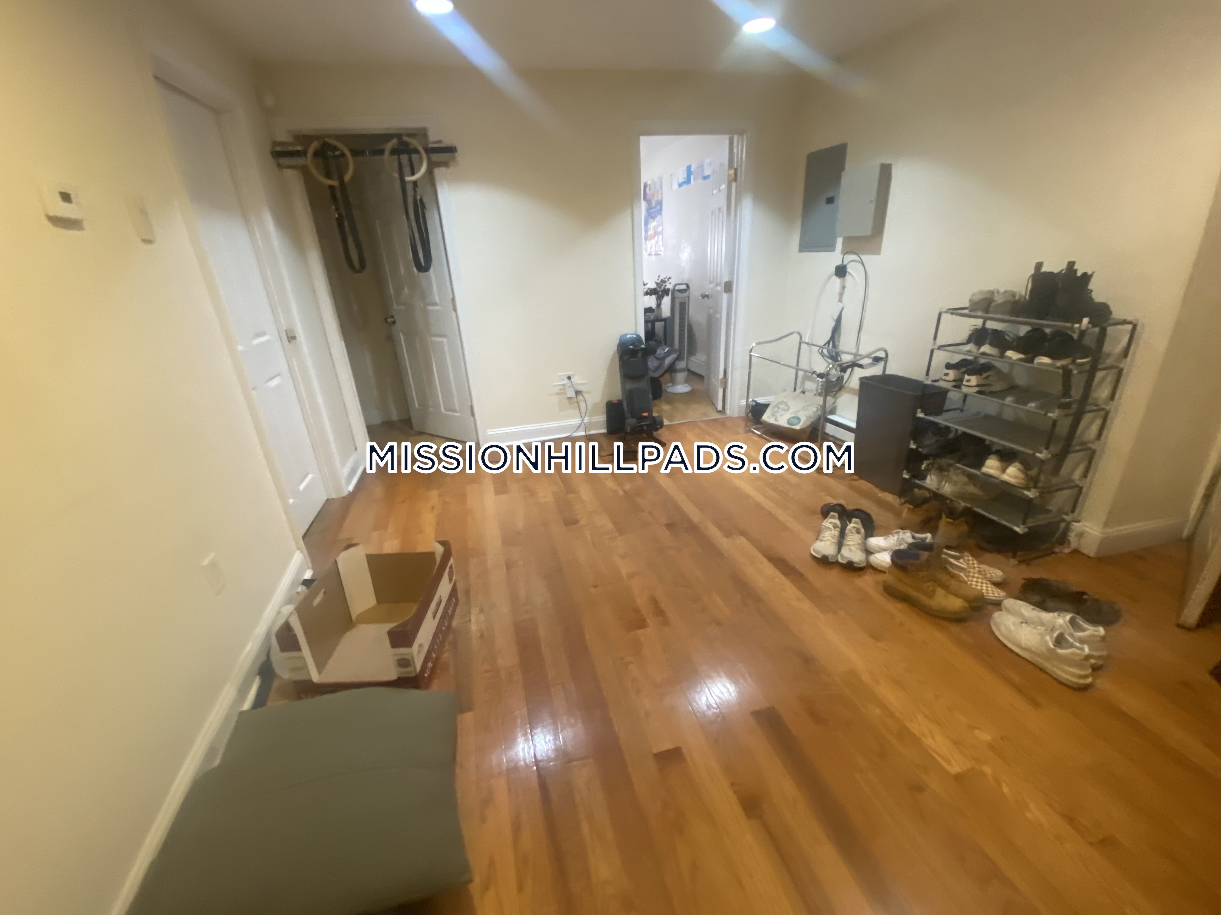 22 Fisher Ave, Mission Hill