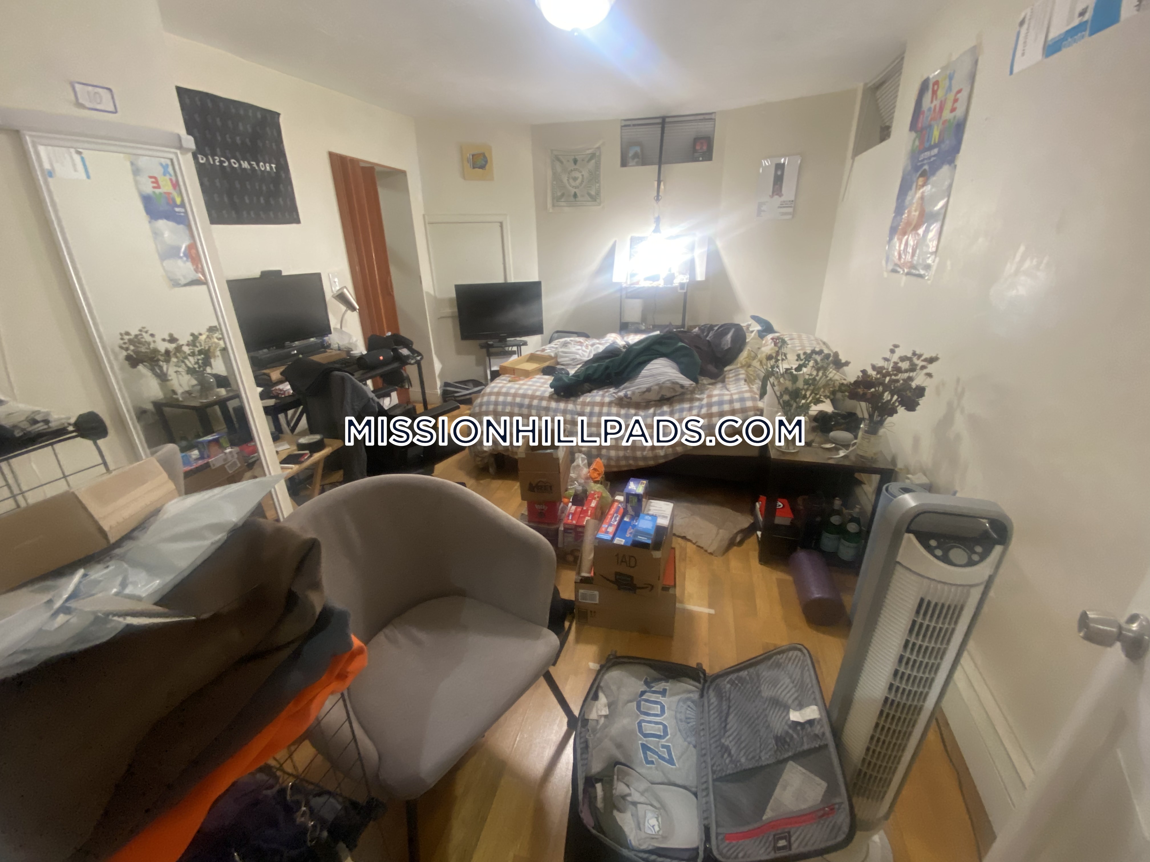 22 Fisher Ave, Mission Hill