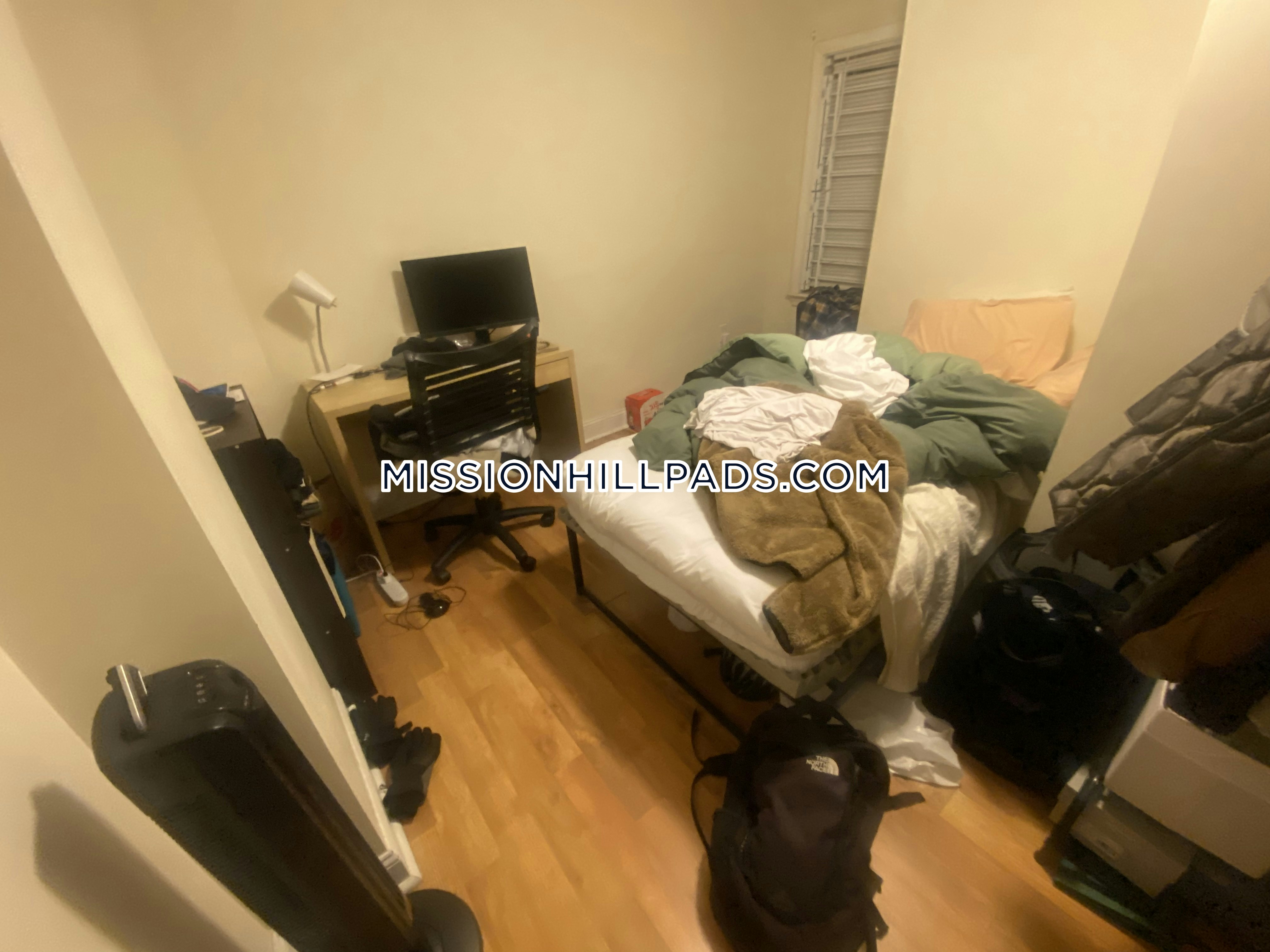 22 Fisher Ave, Mission Hill