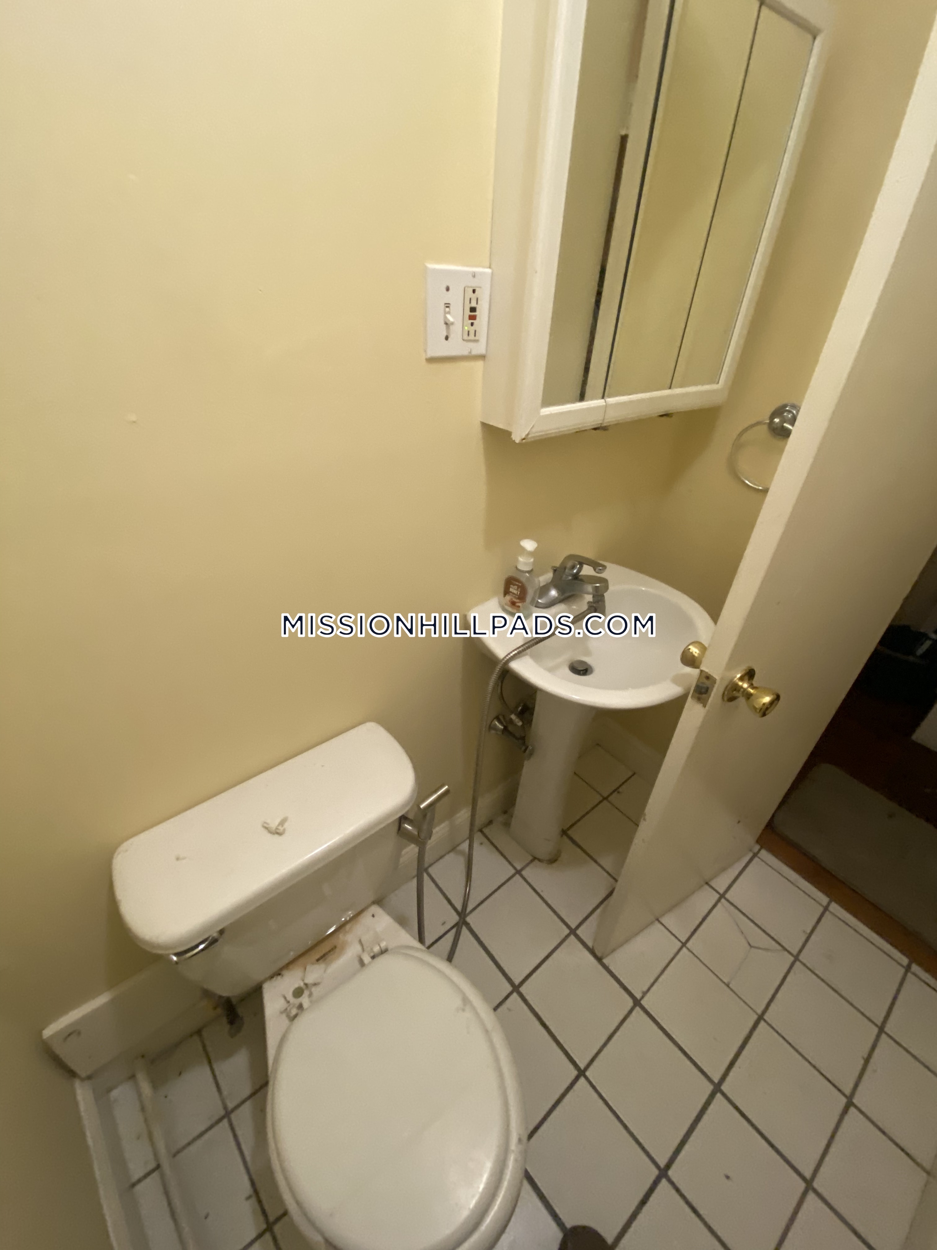 1510 Tremont St, Mission Hill