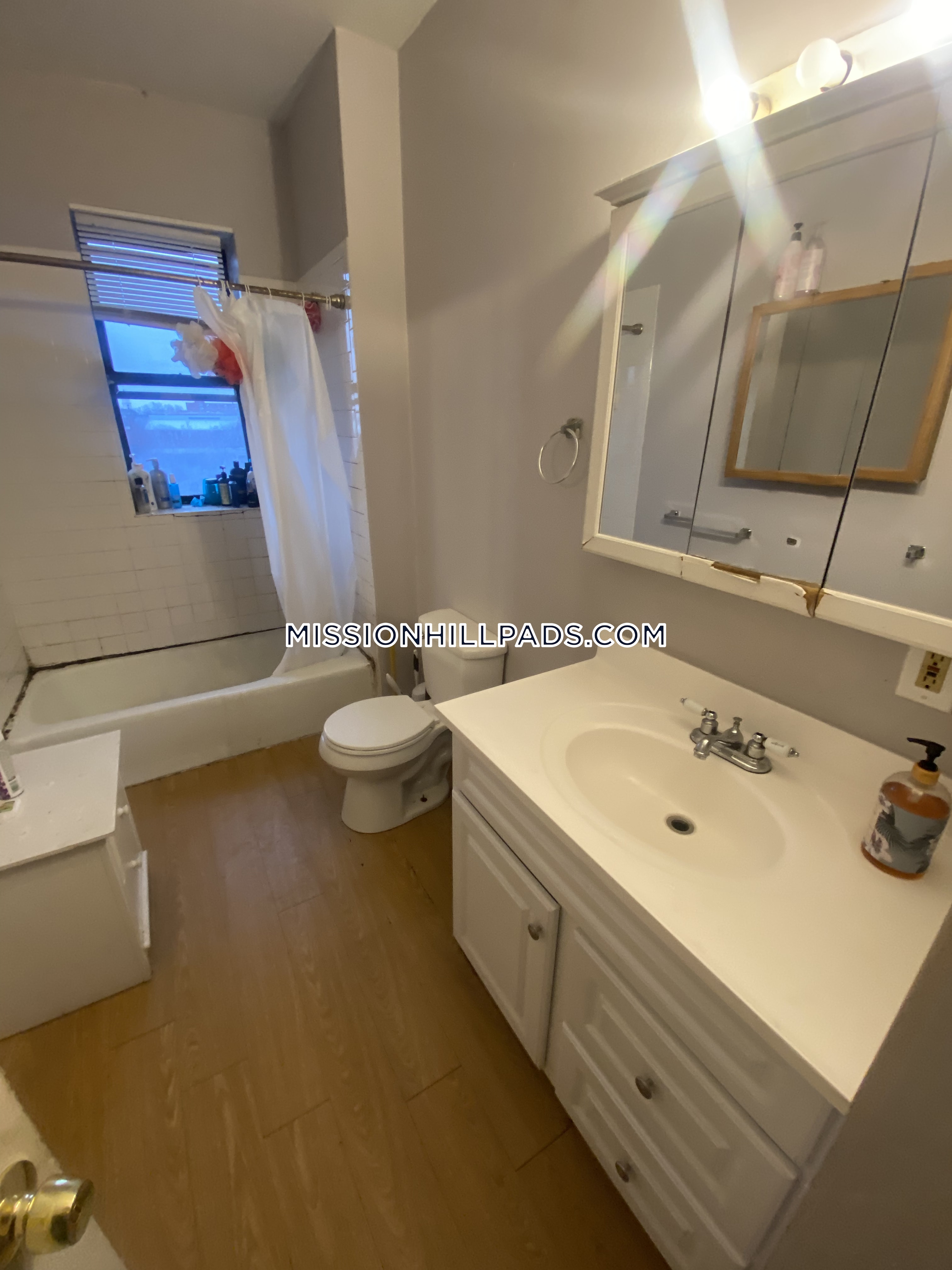 1460 Tremont St, Mission Hill