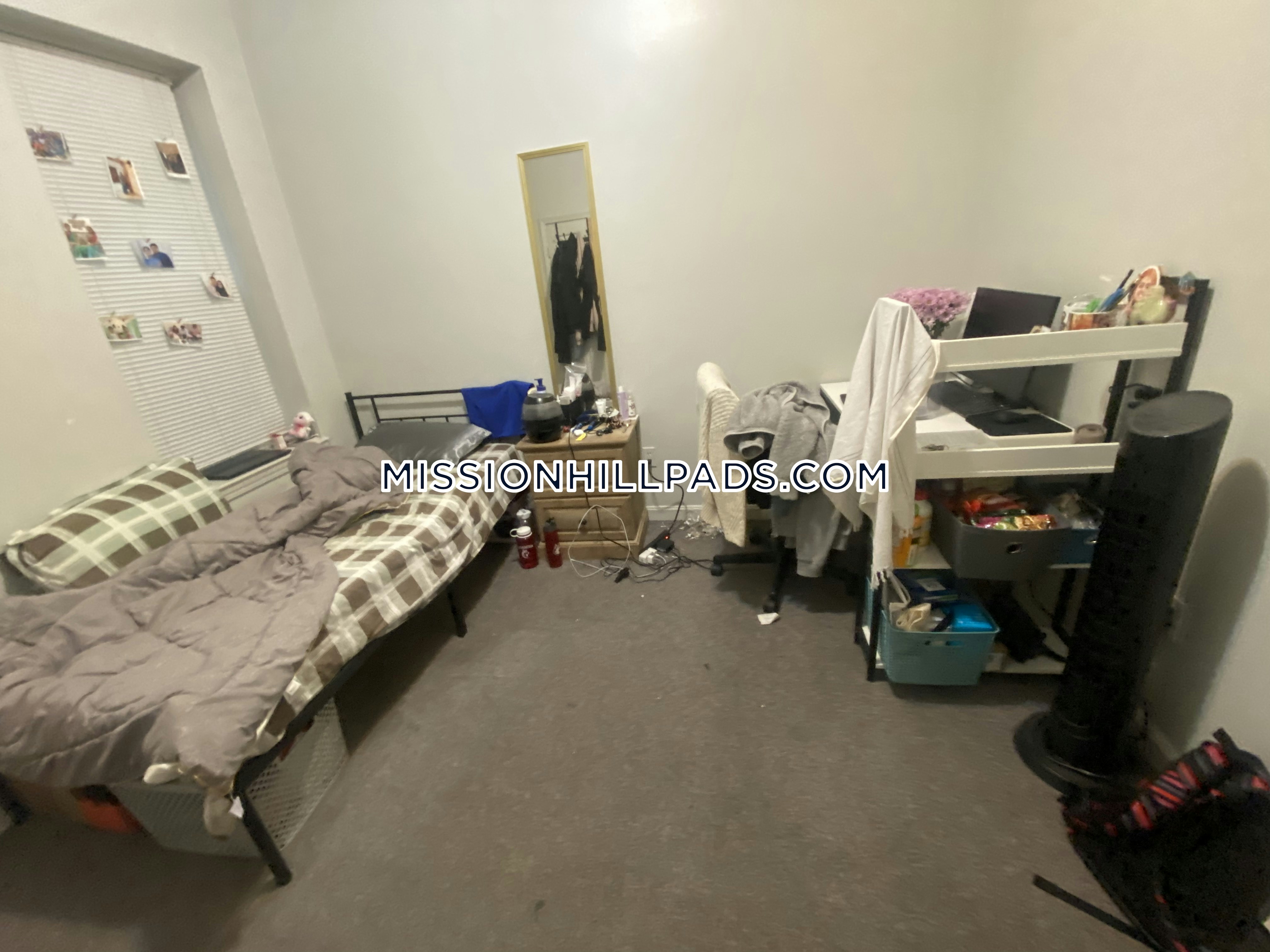 1458 Tremont St, Mission Hill