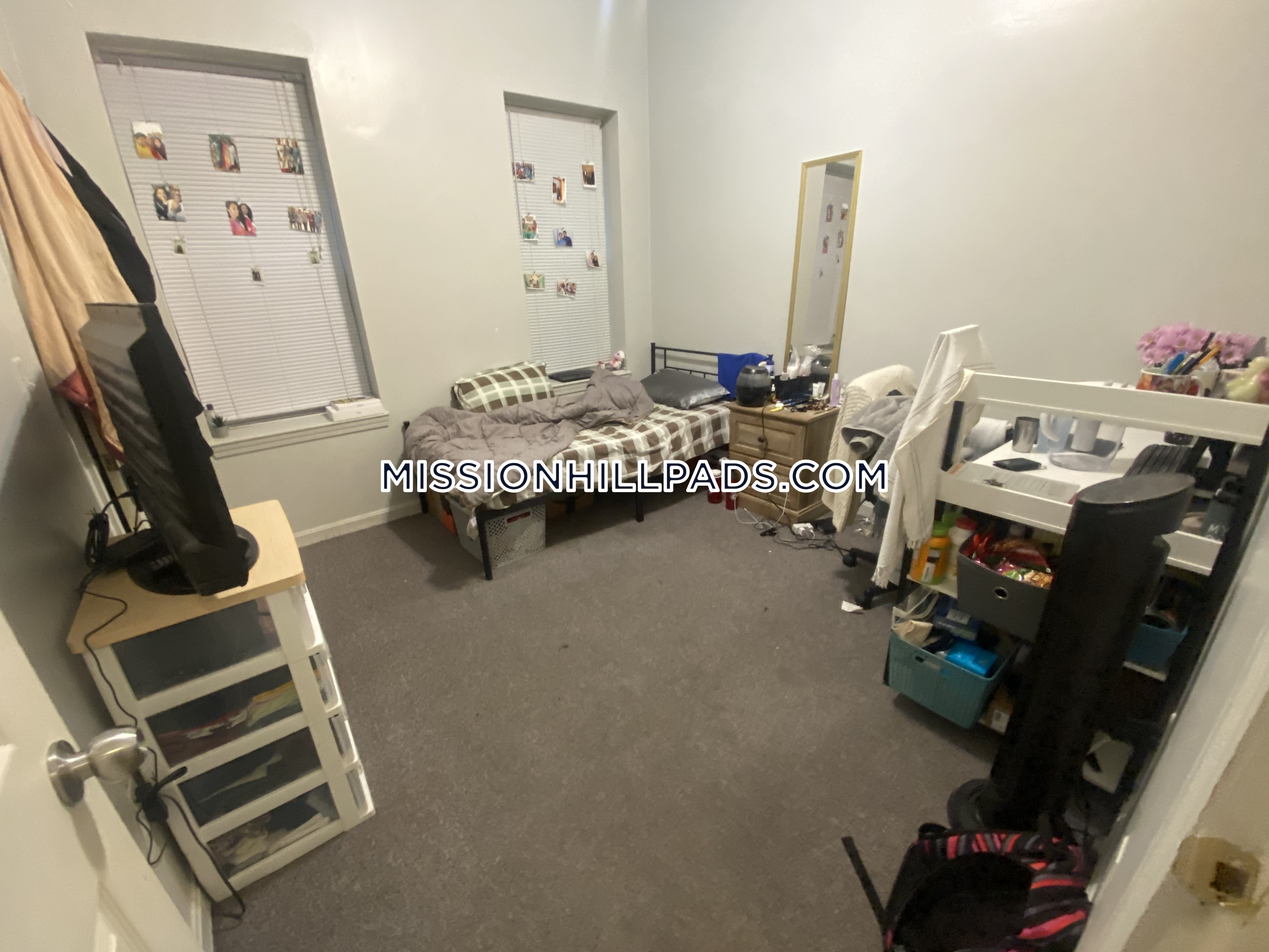 1458 Tremont St, Mission Hill