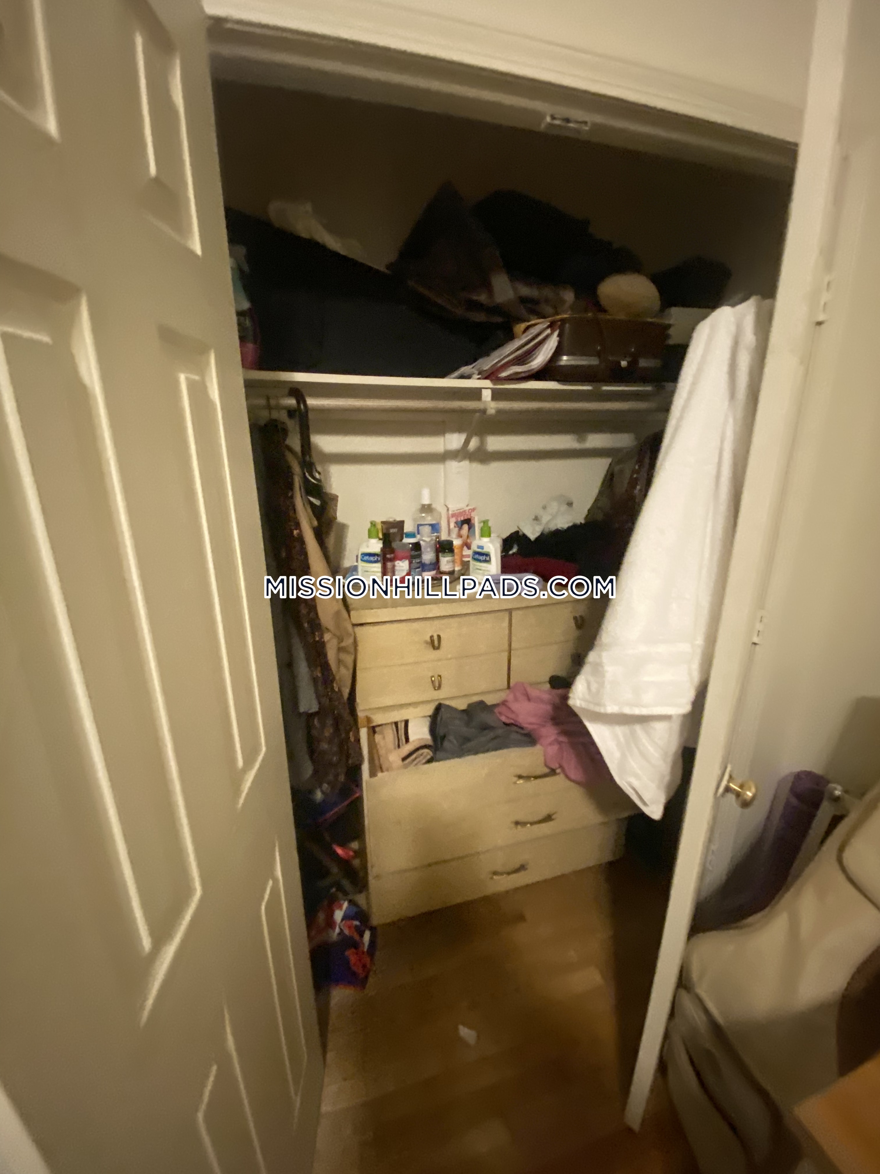 1458 Tremont St, Mission Hill