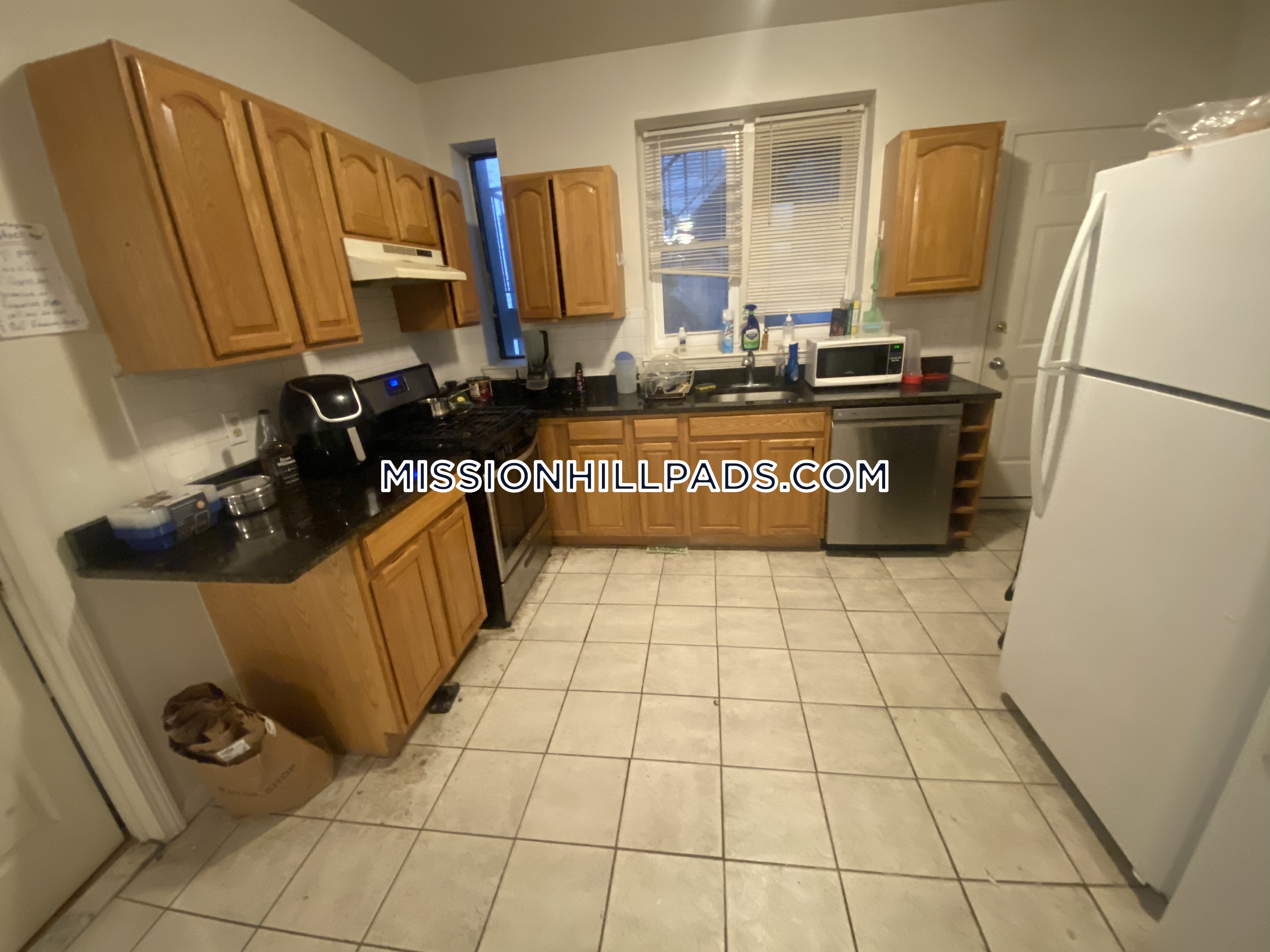 1458 Tremont St, Mission Hill