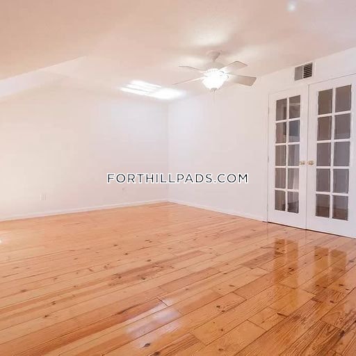 35 Fort Ave, Roxbury