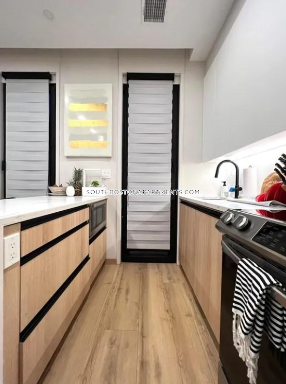 141 N St, South Boston