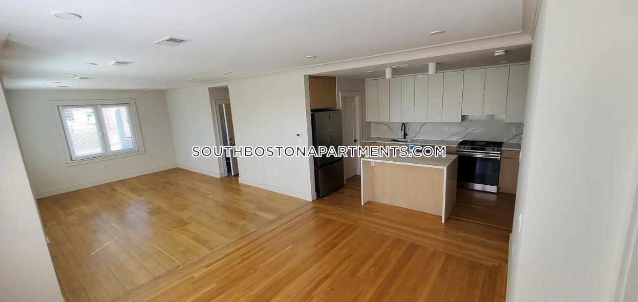 6 National St, South Boston