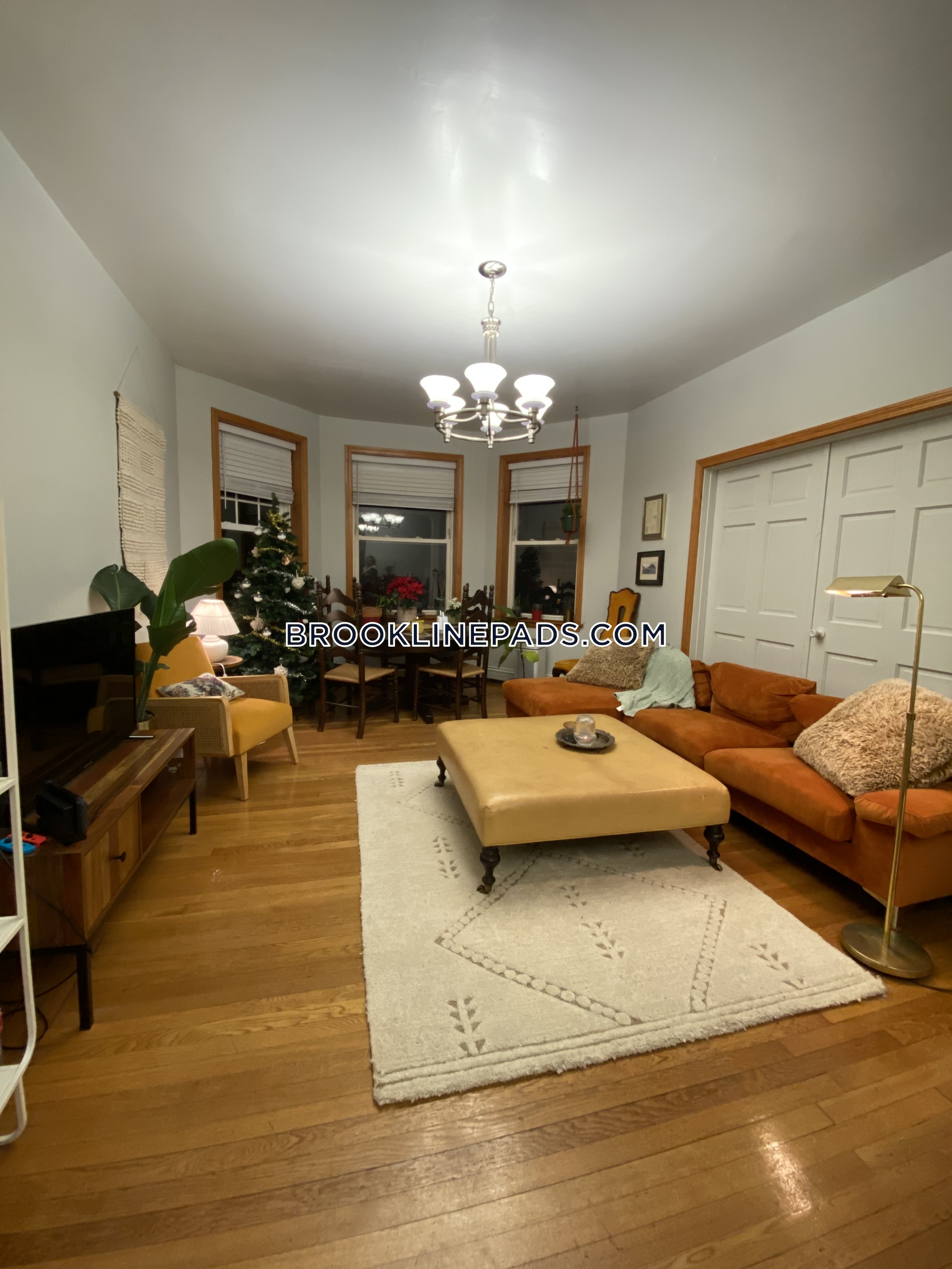 25 Gibbs St, Coolidge Corner