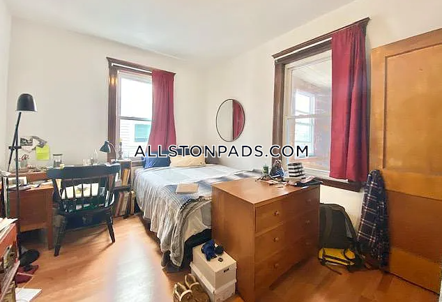 11 Chester St, Allston