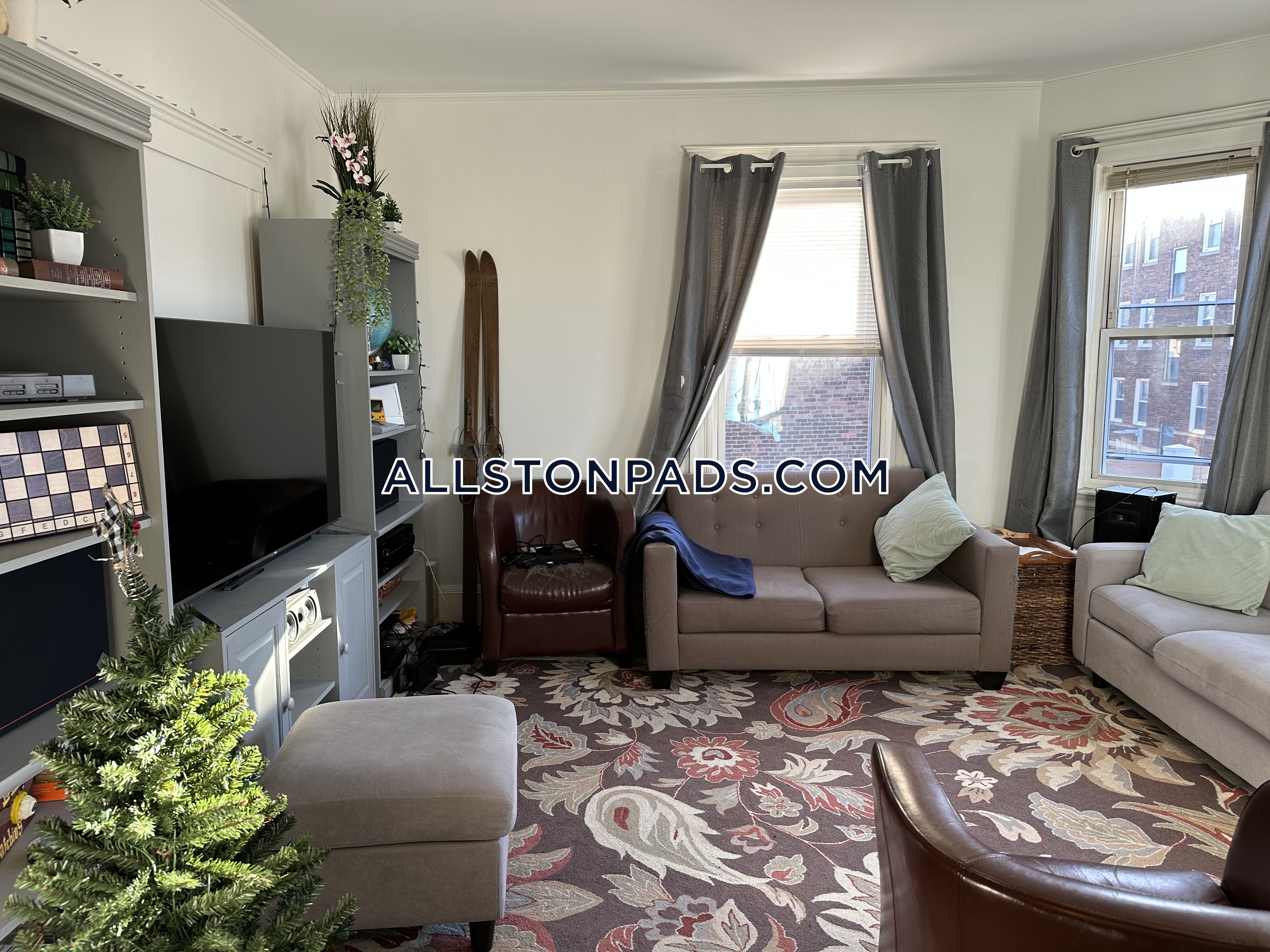 11 Chester St, Allston