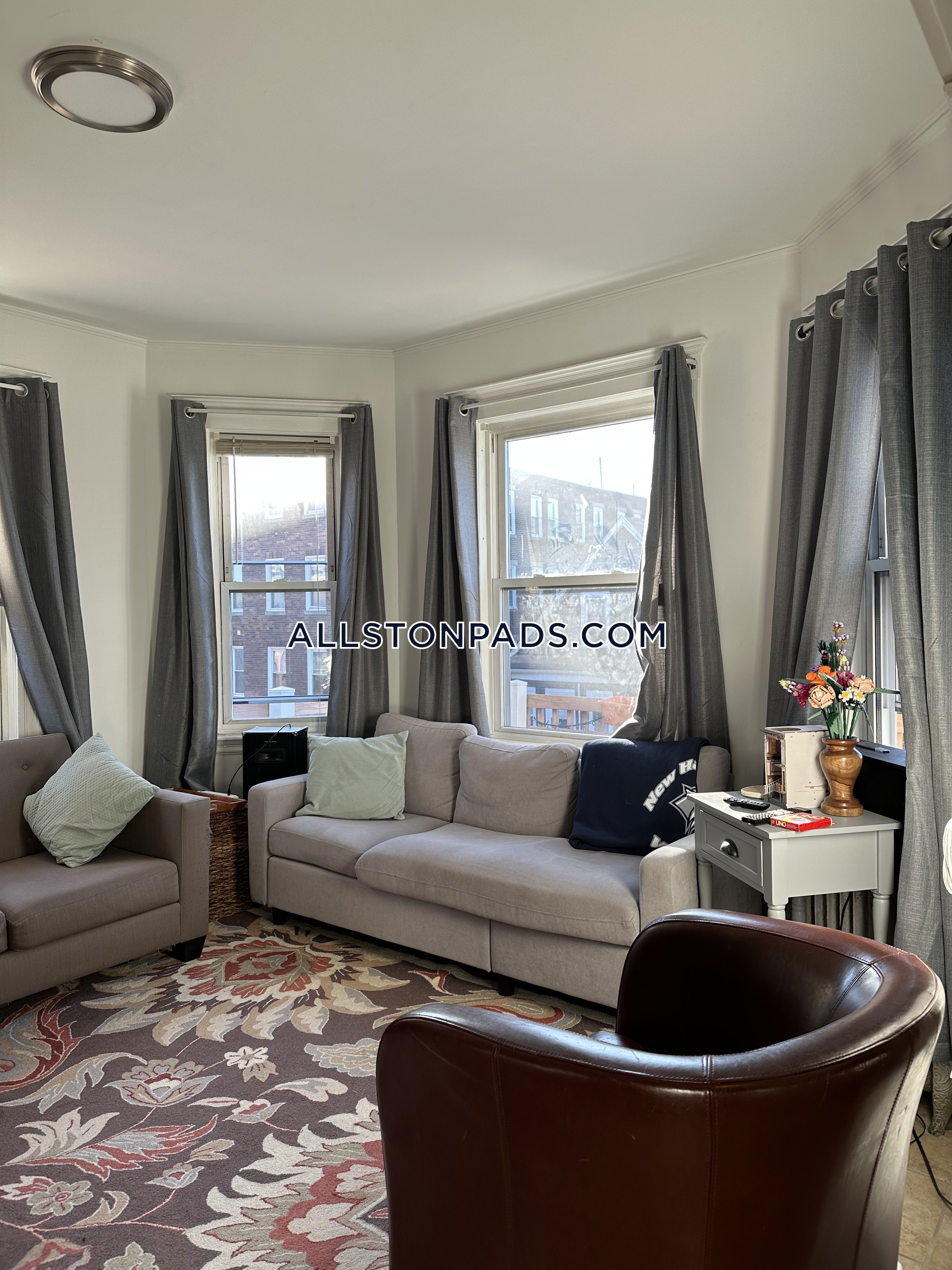 11 Chester St, Allston