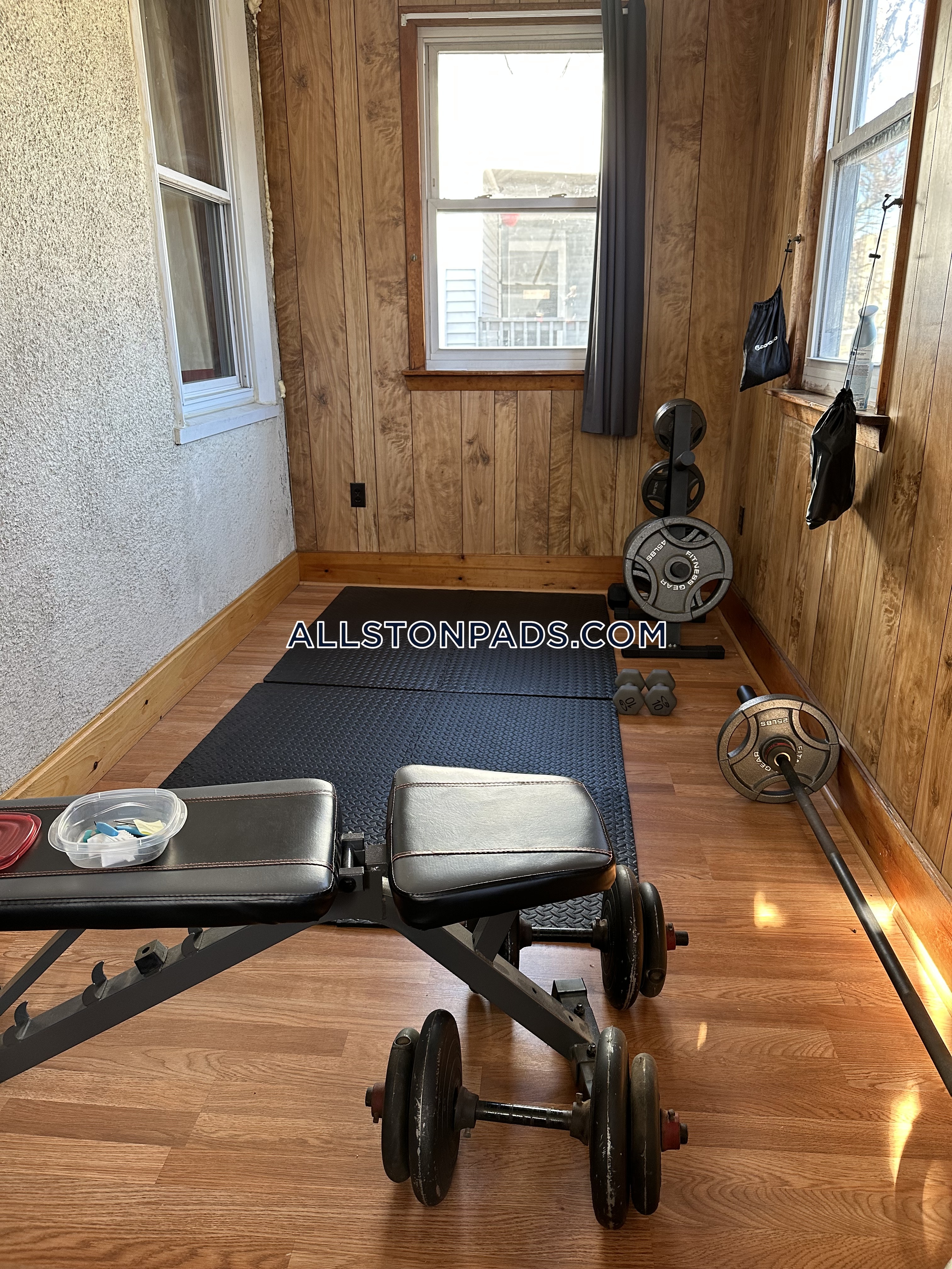 11 Chester St, Allston