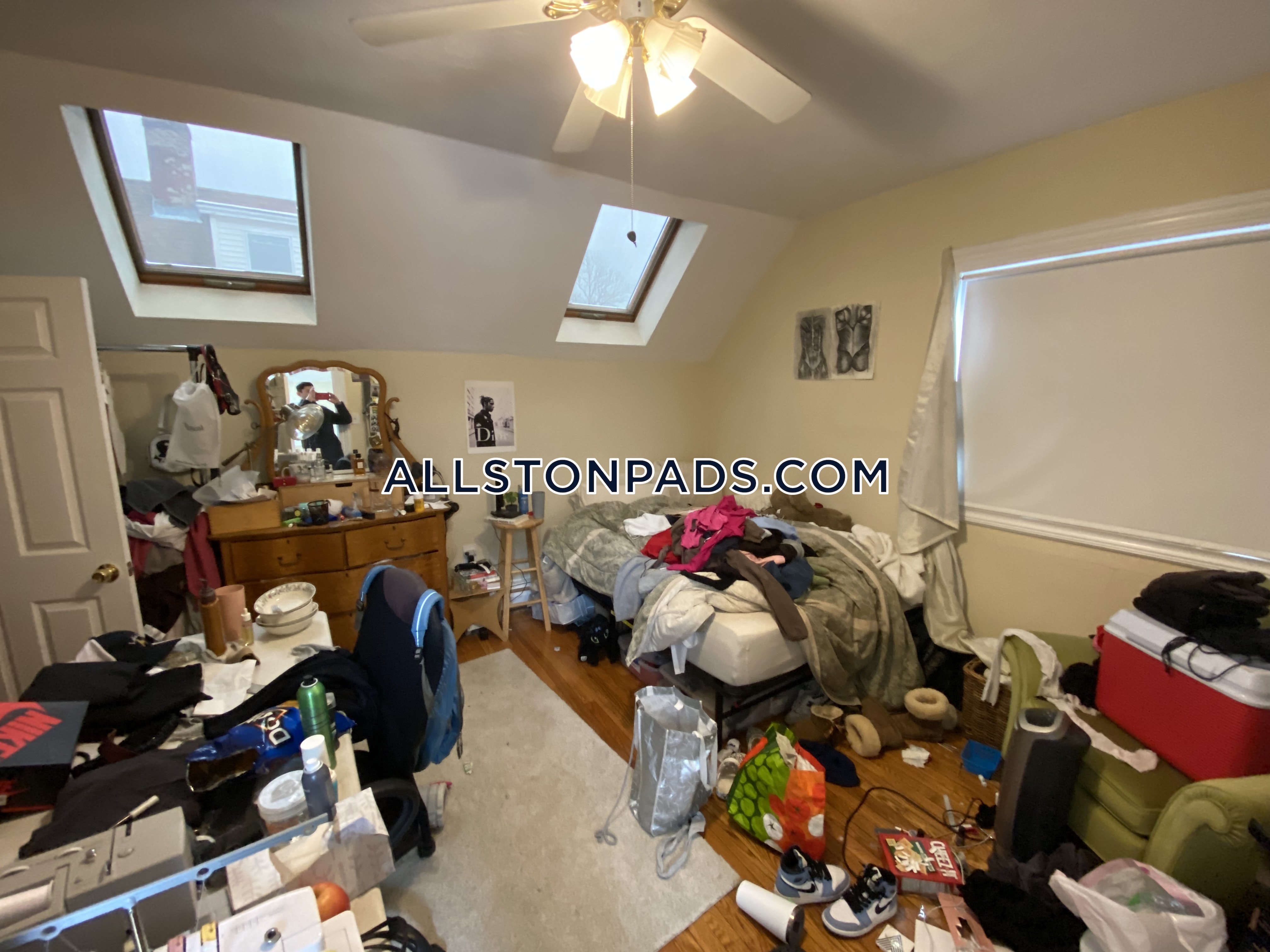 36 Pratt St, Allston