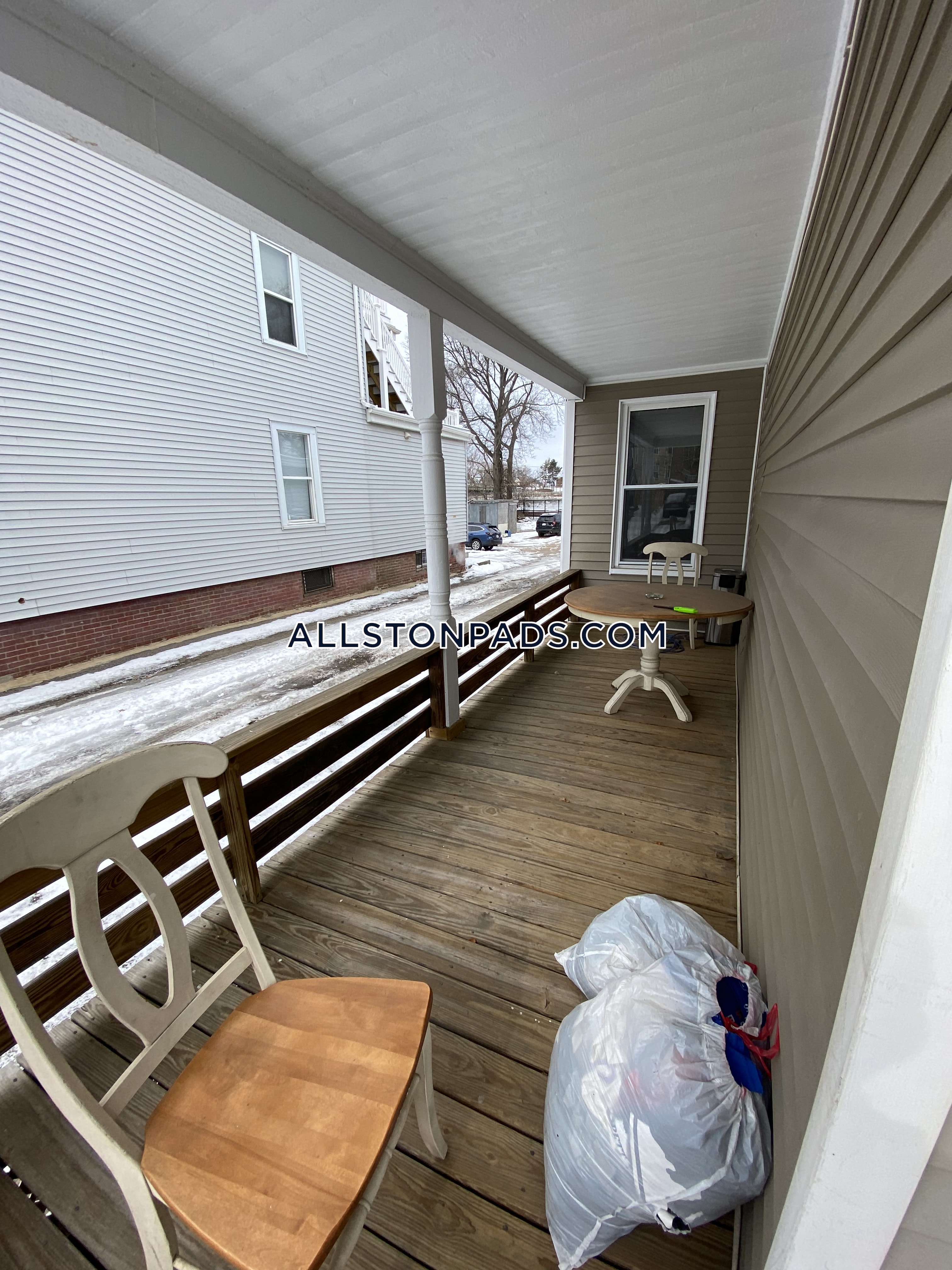 36 Pratt St, Allston