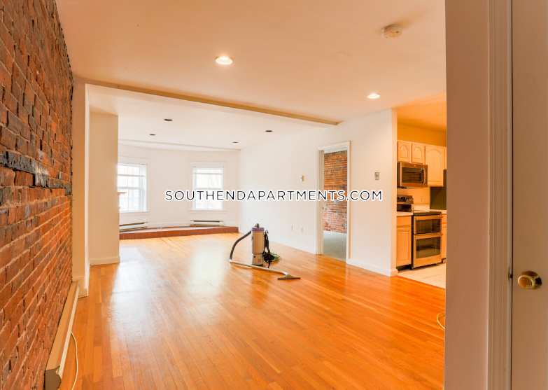 1750 Washington, South End